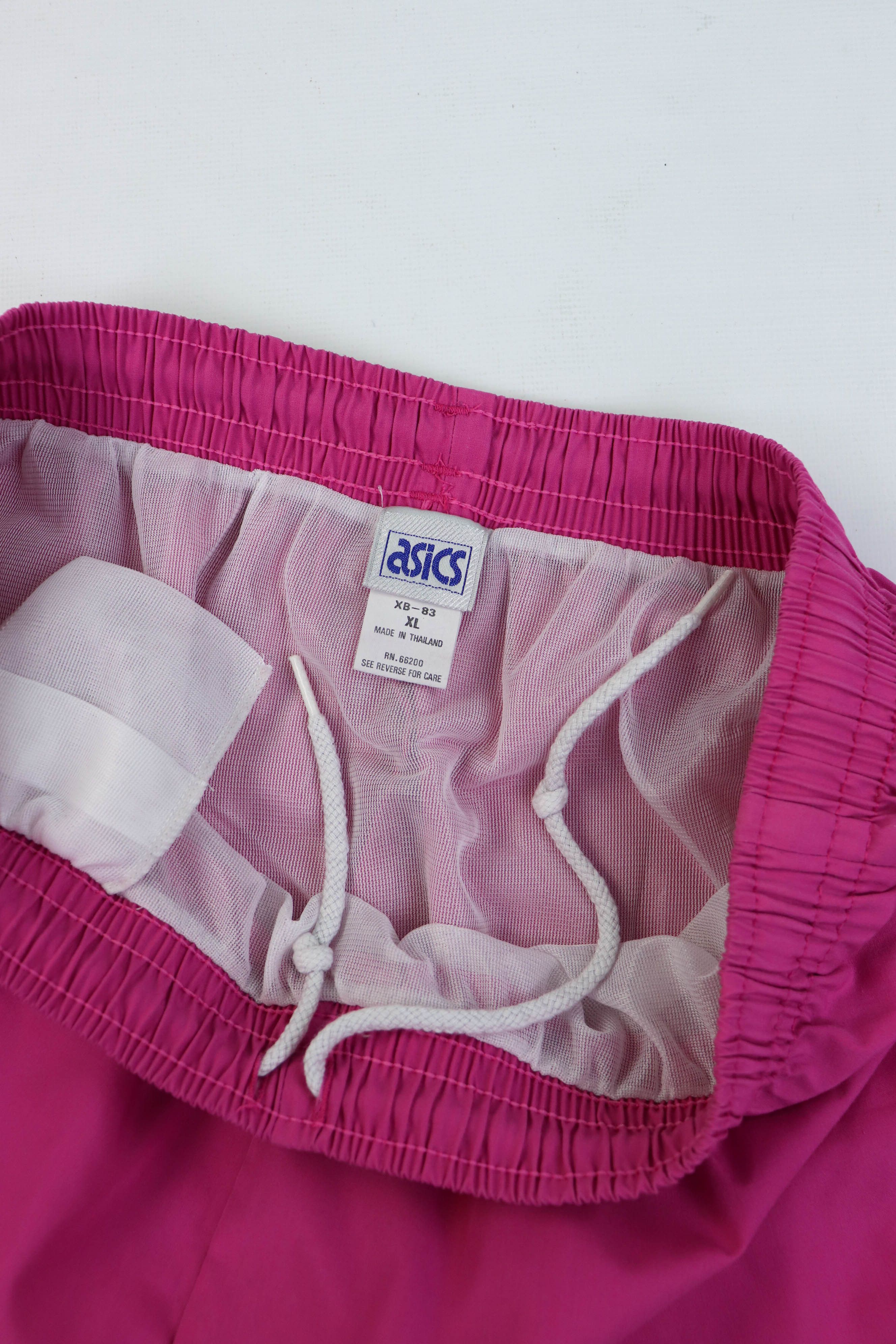 Asics ASICS 90s Vintage Pink Running Shorts Size US 32 / EU 48 - 6 Thumbnail