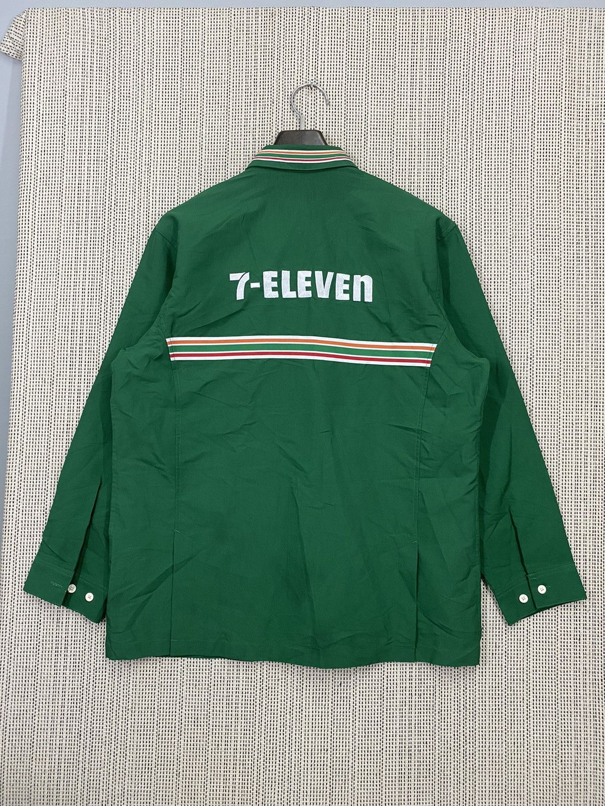 Japanese Brand 7 eleven zip up very rare Size US XL / EU 56 / 4 - 6 Thumbnail