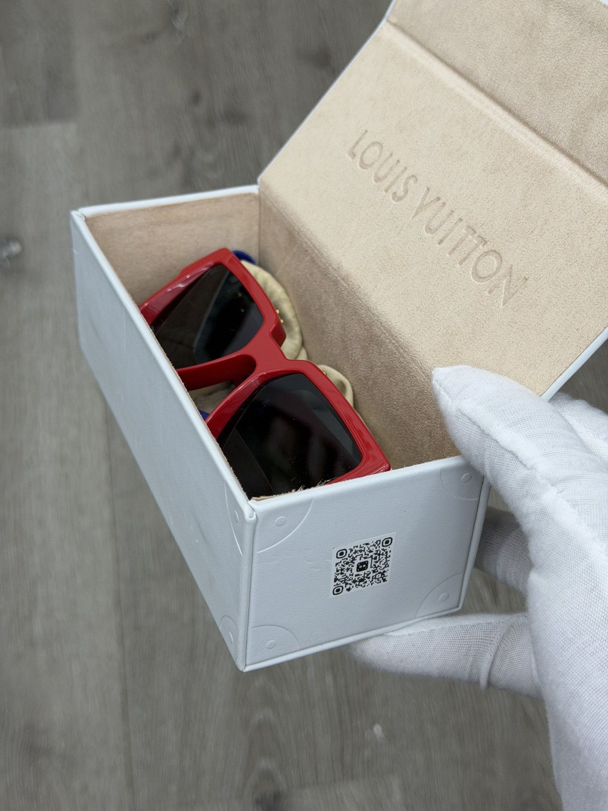 Louis Vuitton Louis Vuitton 1.1 Millionaires Sunglasses Red Z1599W Size ONE SIZE - 14 Thumbnail