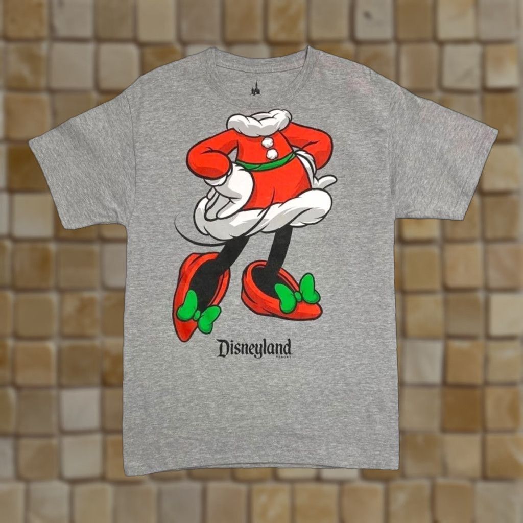 Hanes Hanes Disney Parks “Disneyland Resort” Minnie Mouse Souvenir Graphic Grey T-Shirt M Adult Mens Short Sleeve Cotton Shirt 90s VHS? Size US M / EU 48-50 / 2 - 1 Thumbnail