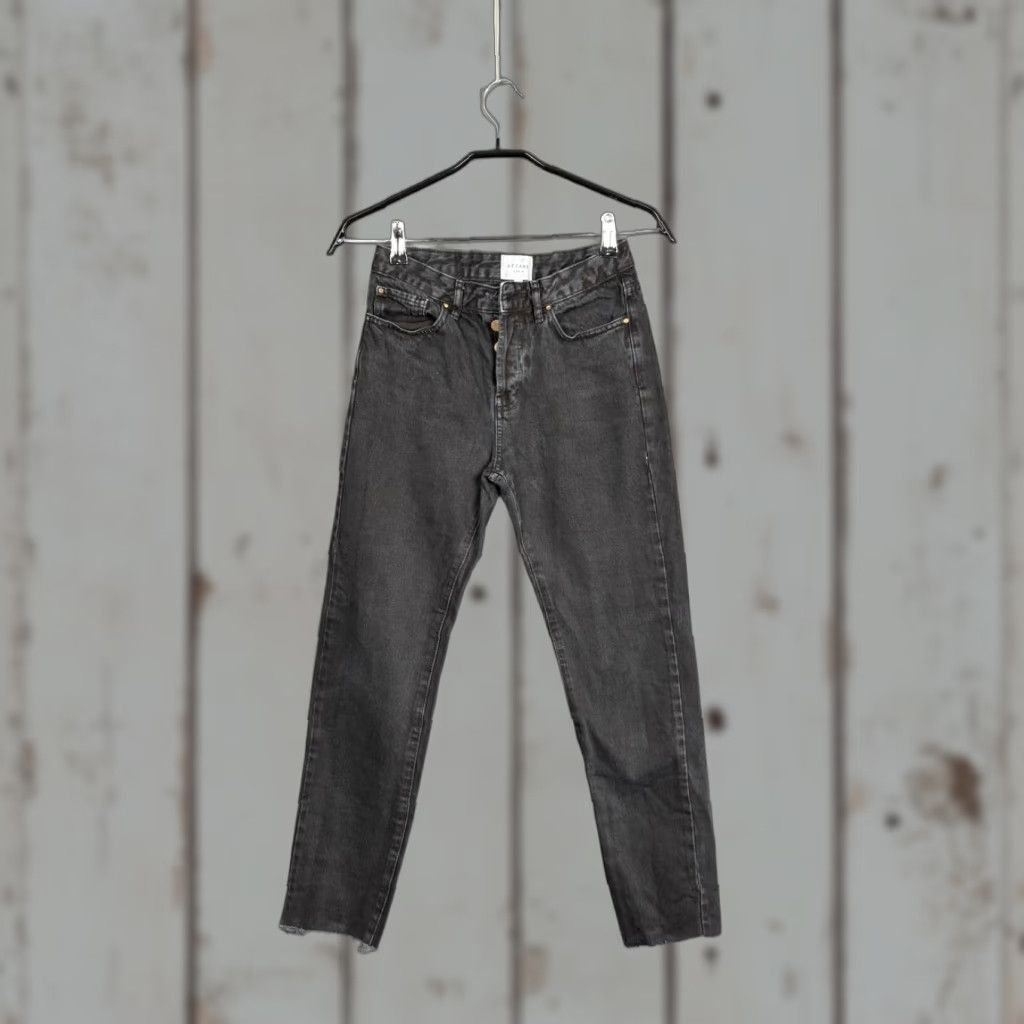 Denime Sezane Jeans Womens 25 Black Denim Cotton Straight Button Jeans Belted 5-Pocket Design Classic Vintage: No Mens Womens Girls Boys Size 42" / US 20 - 1 Thumbnail