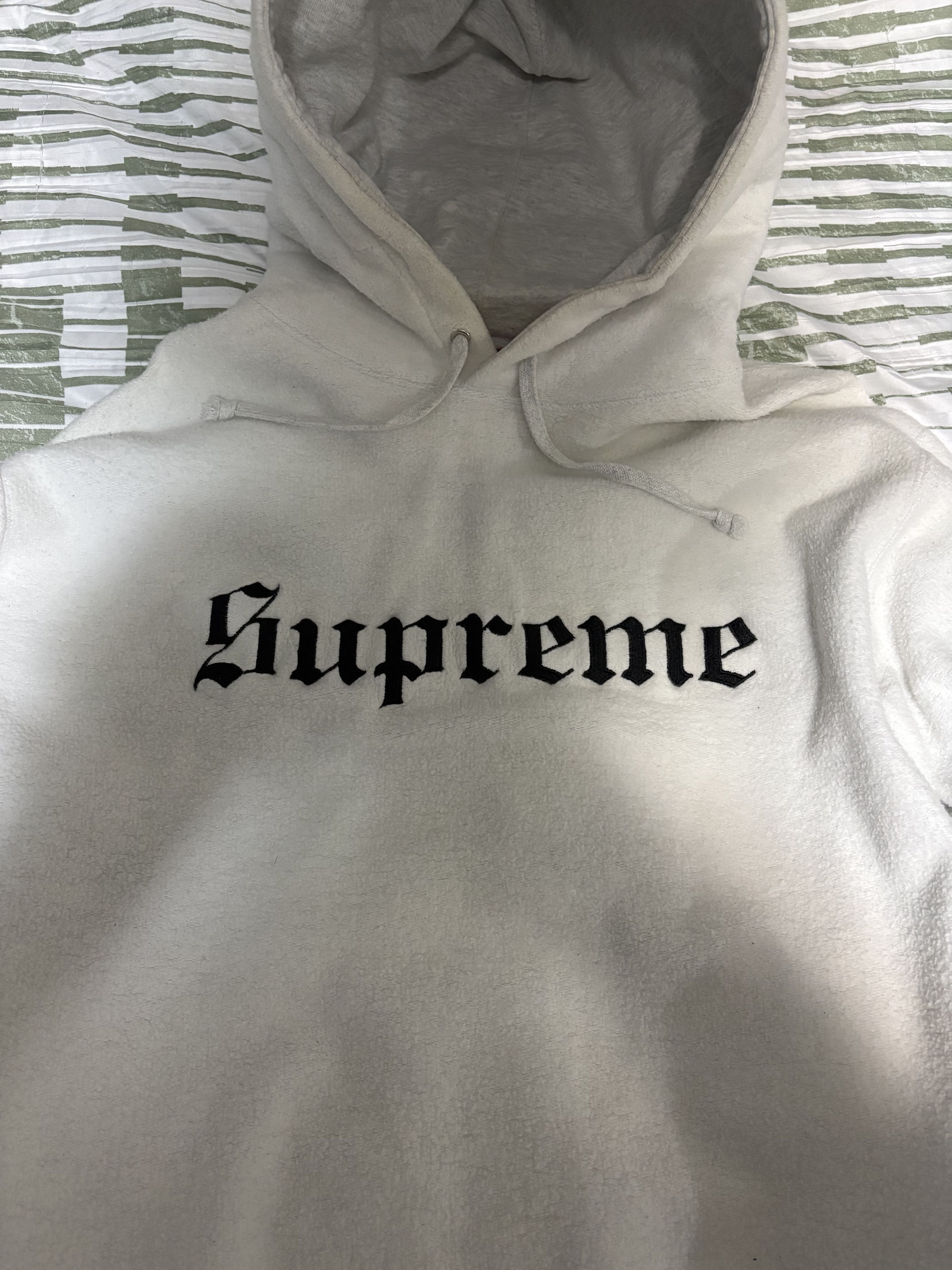 Supreme Supreme Hoodie Size US XL / EU 56 / 4 - 2 Thumbnail