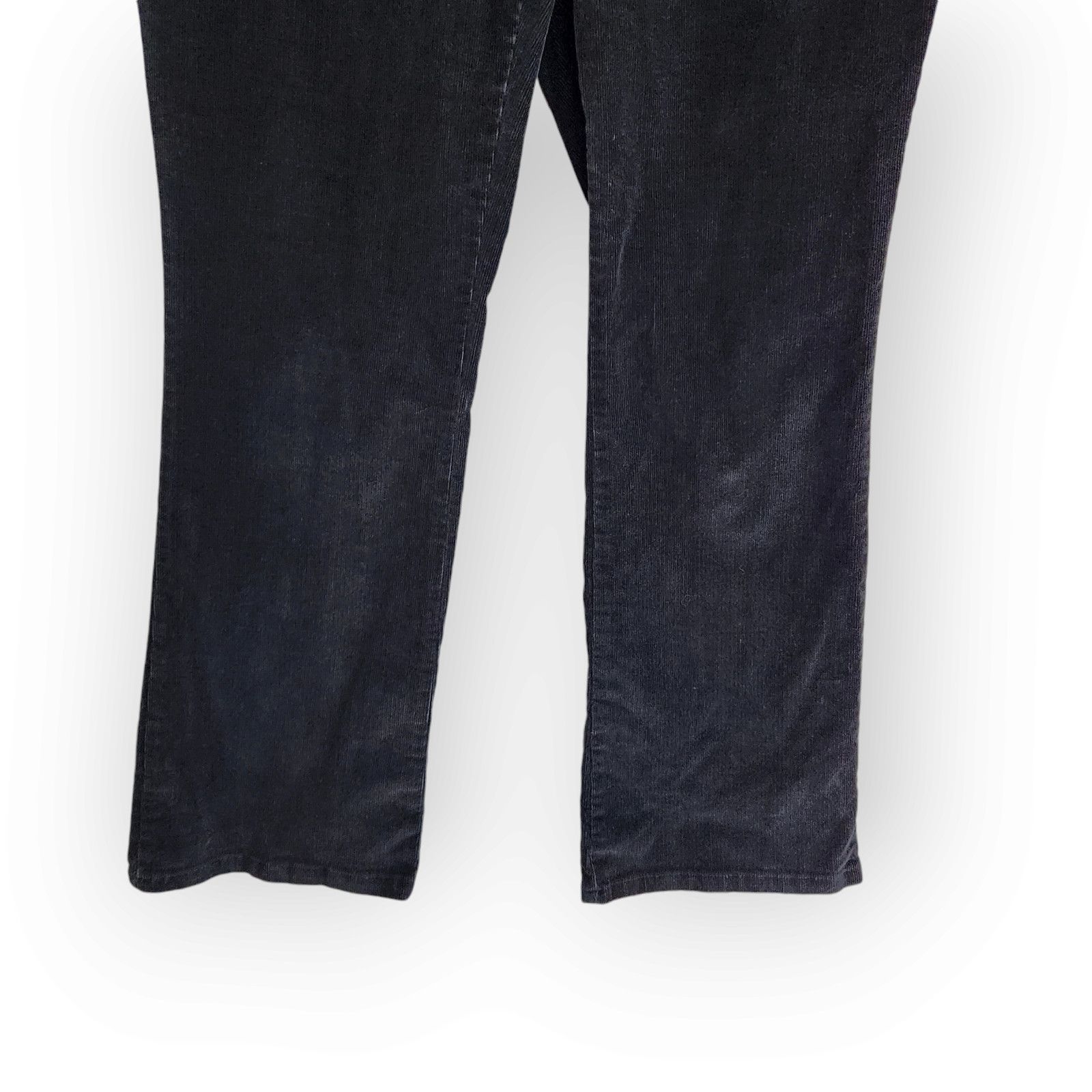 St. Johns Bay Vintage St. John's Bay Black Corduroy Mid Rise Pants Size 34" / US 12 / IT 48 - 3 Thumbnail