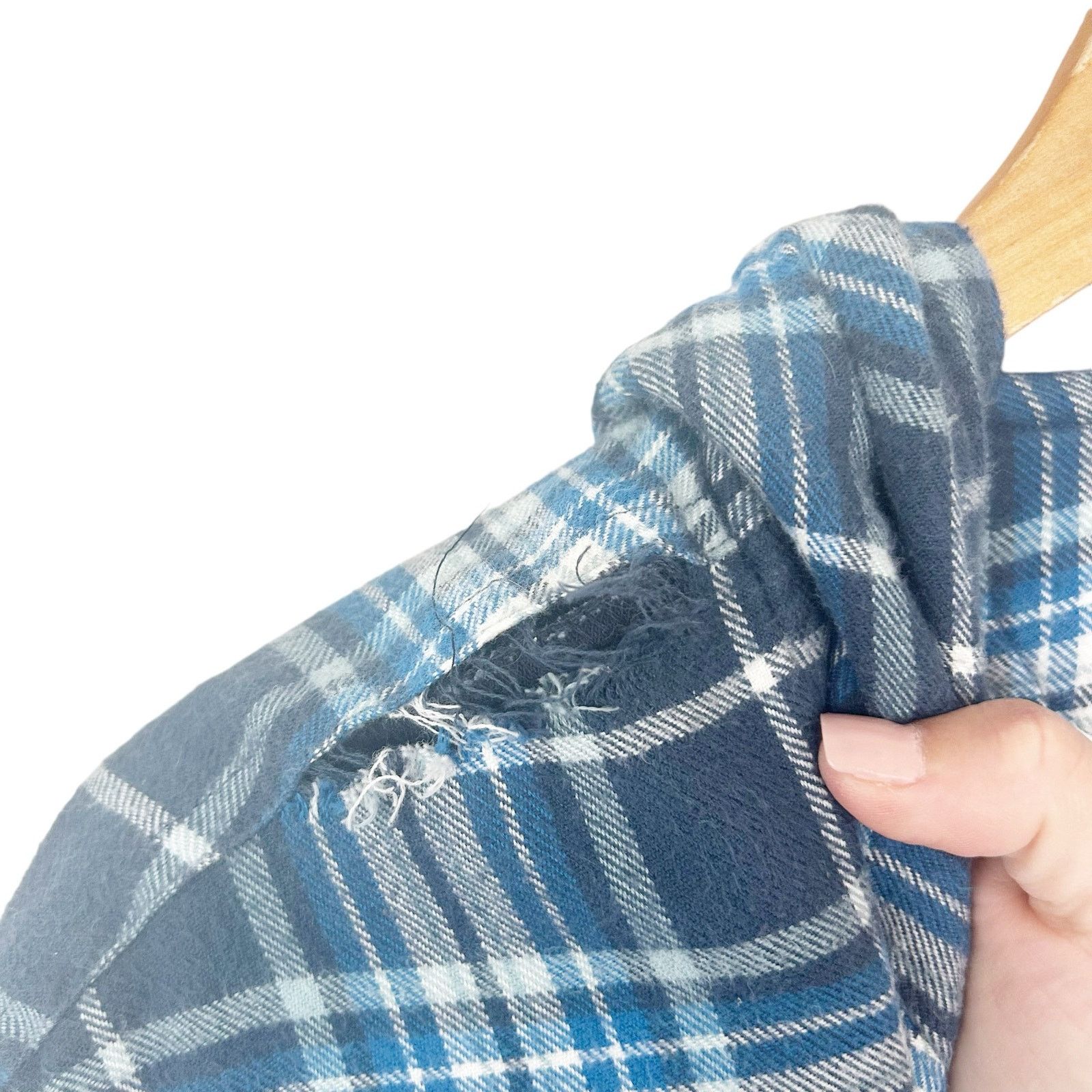 L.L. Bean LL Bean Blue Plaid Flannel Shacket Button Down Sz M Size US M / EU 48-50 / 2 - 3 Thumbnail