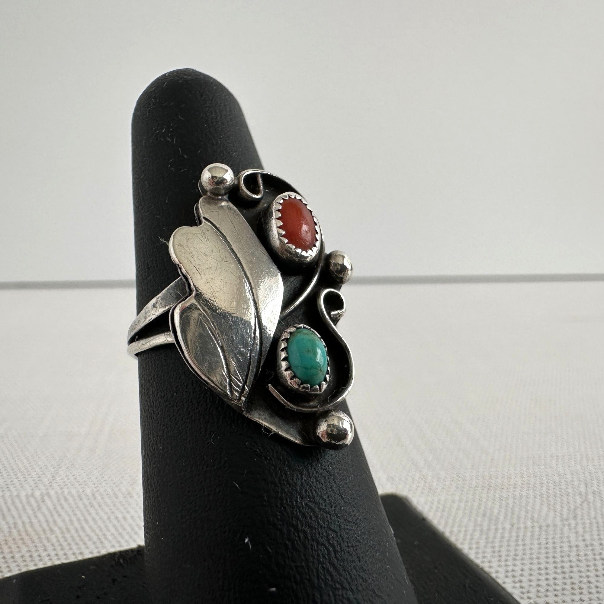 Native Native American Navajo Sterling Silver Turquoise and Coral R Size ONE SIZE - 6 Thumbnail