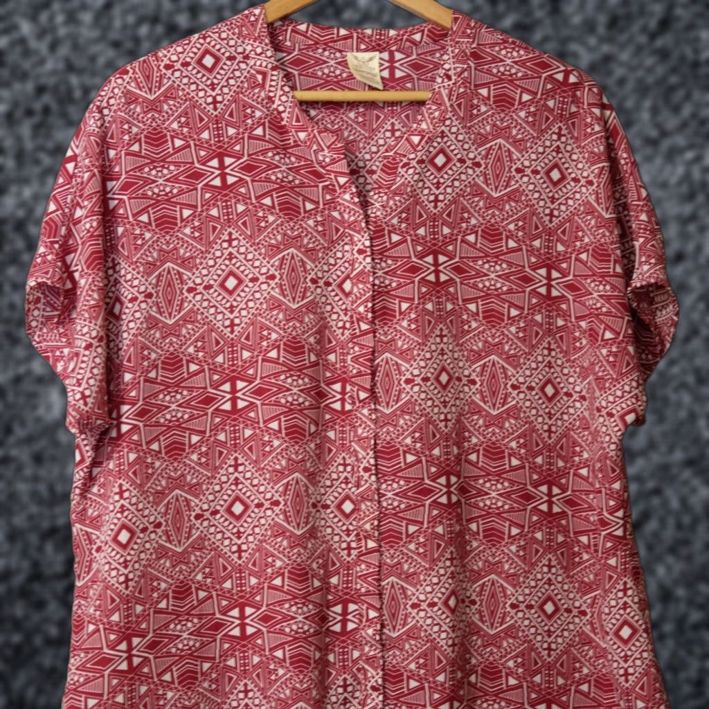 Faded Glory Faded Glory Shirt Tunic Womens 1X Deep Red/White Button Up Sheer Chiffon V-Neck Short Sleeve Geometric Lightweight Casual Workwear 1X Womens Size XL / US 12-14 / IT 48-50 - 1 Thumbnail