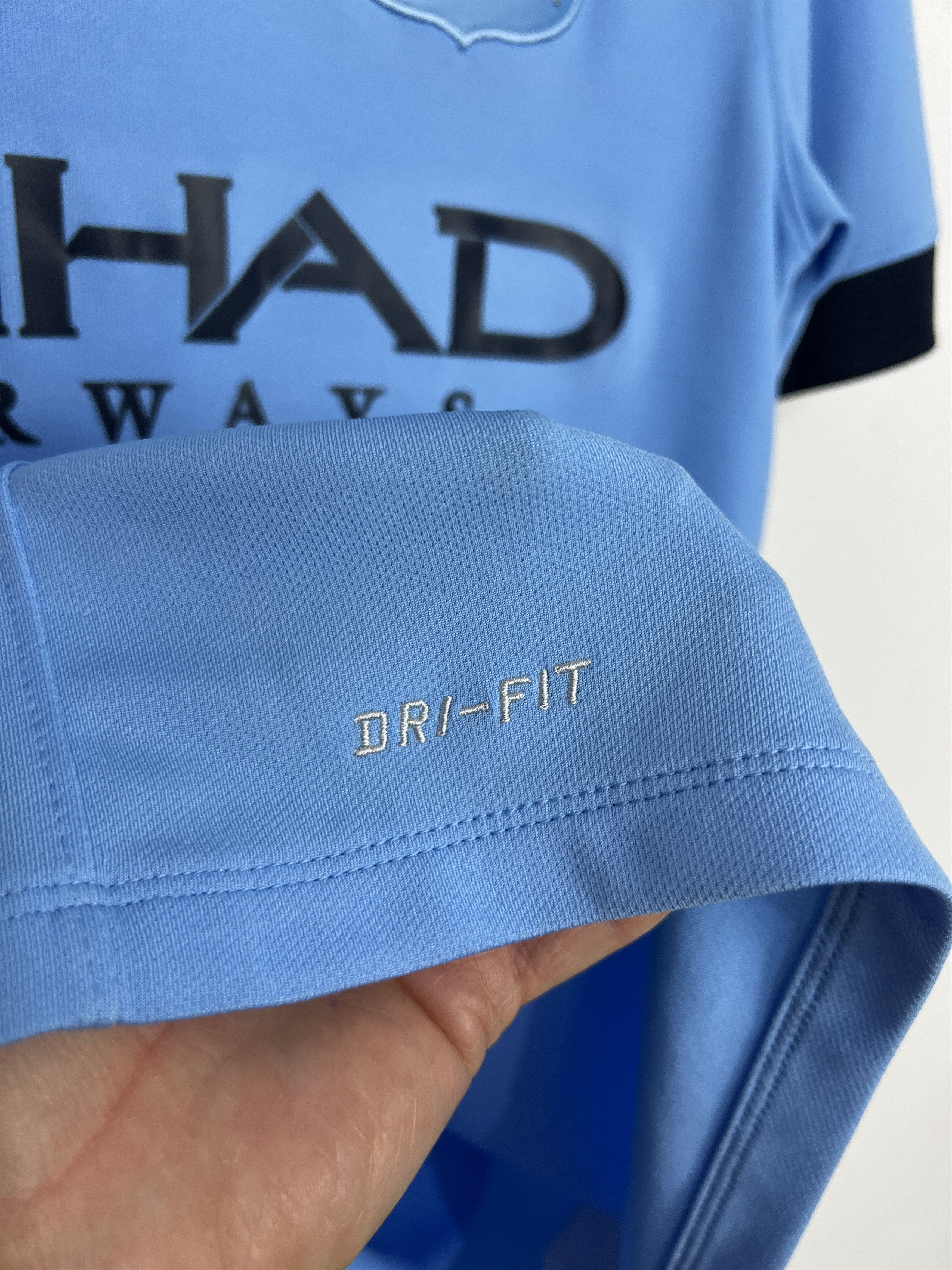 Nike Manchester City Home football shirt Soccer Jersey Trikot Size US S / EU 44-46 / 1 - 5 Thumbnail