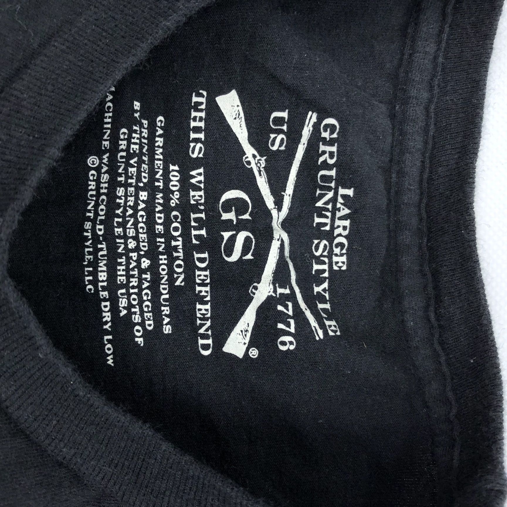 Vintage Grunt Style Men's L Black RED Sunset Helicopter Graphic T-Shirt Cotton Crew Shirt Size US L / EU 52-54 / 3 - 4 Thumbnail