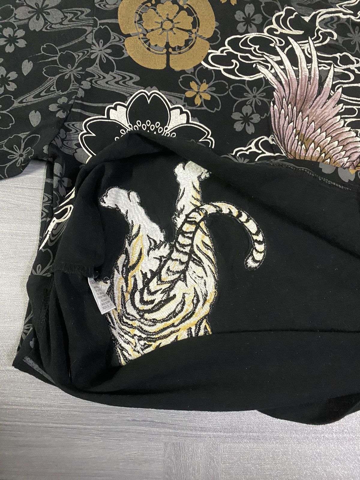 Japanese Brand Fugutaiten Embroidery Tiger Vs Eagles Symbol of Yakuza Gang Size US M / EU 48-50 / 2 - 8 Thumbnail
