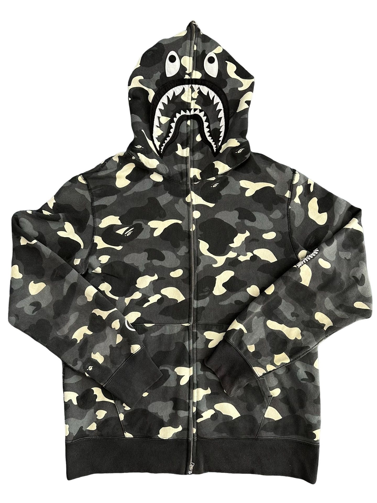 Bape A Bathing Ape Camo Shark Full Zip Hoodie Size XXL Size US XXL / EU 58 / 5 - 1 Thumbnail