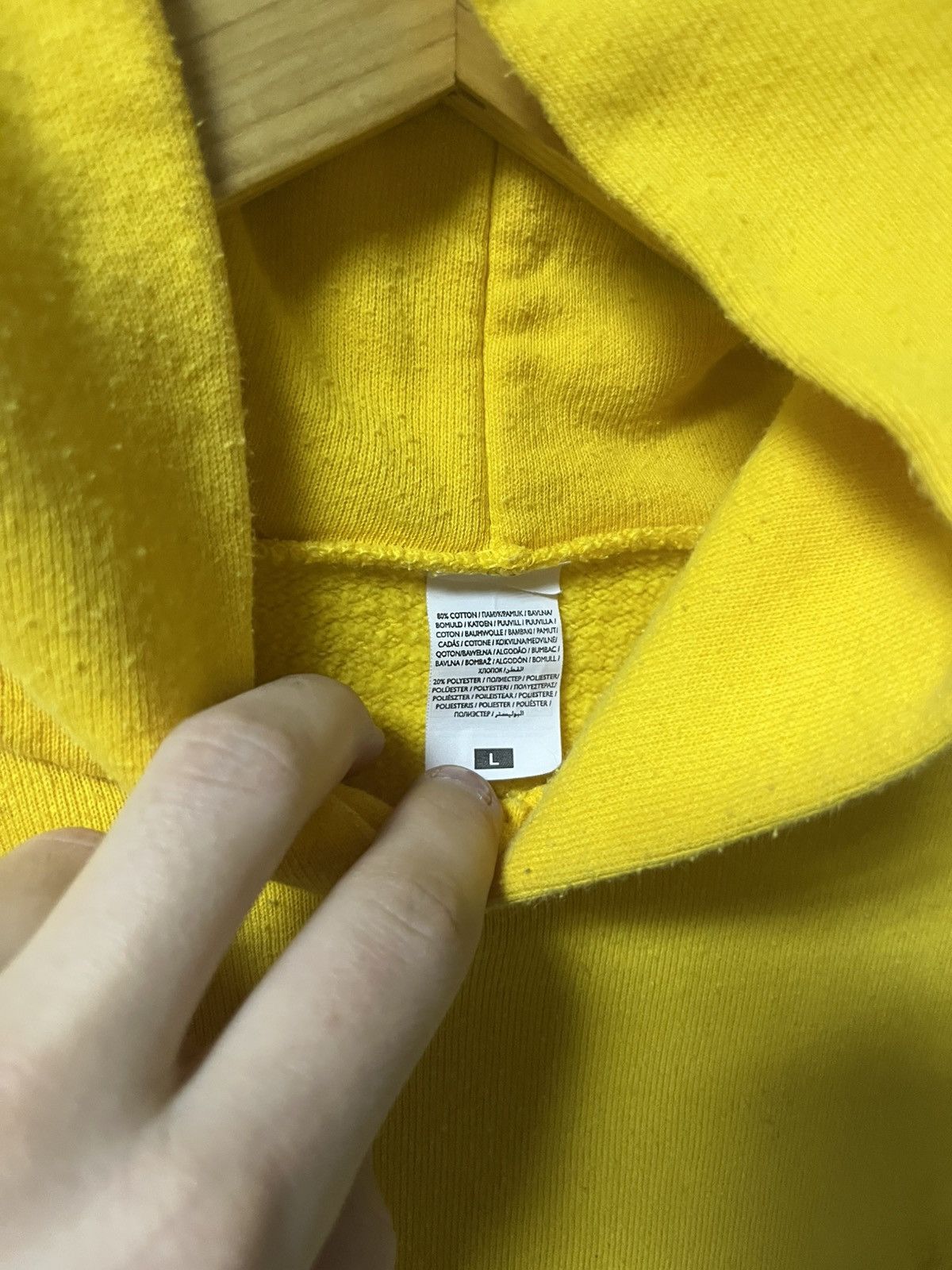 October's Very Own Drake Scorpions Yellow 2019 Tour Hoodie Size US M / EU 48-50 / 2 - 5 Thumbnail