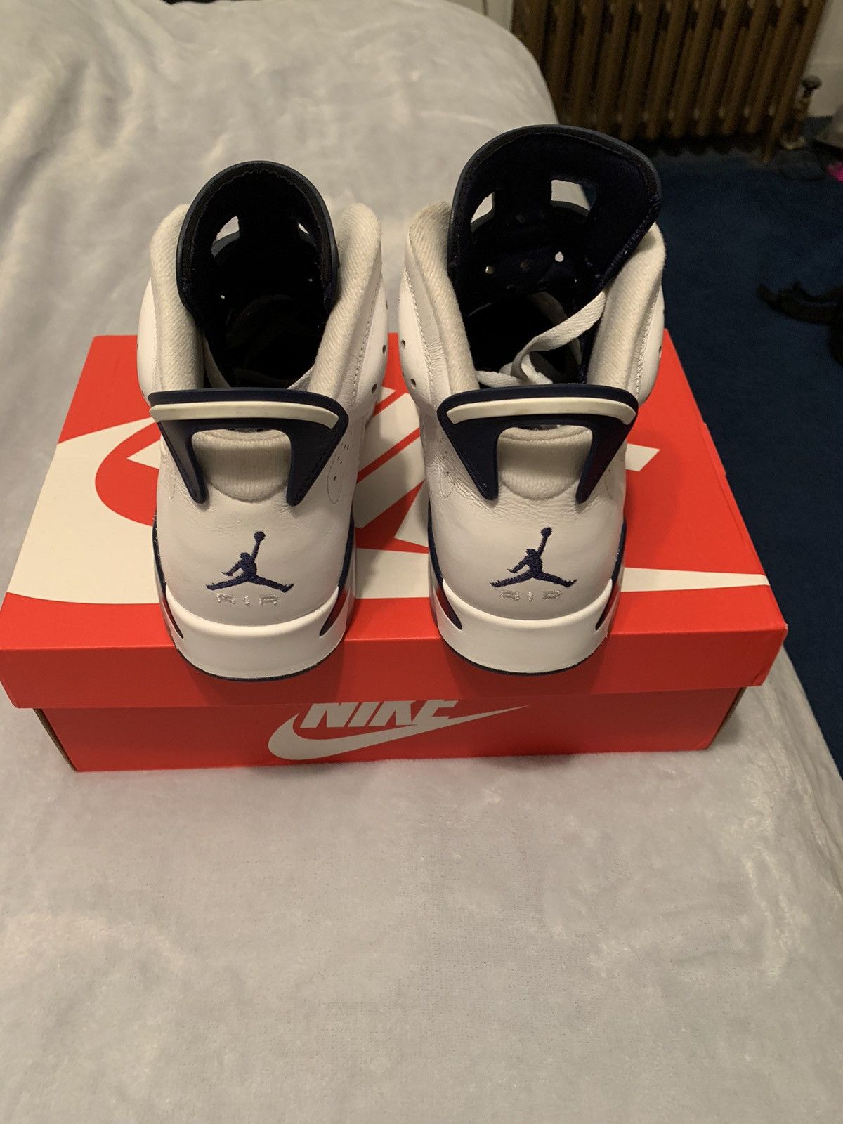 Jordan Brand Jordan 6 Retro Midnight Navy 2022 Size 9.5 Size US 9.5 / EU 42-43 - 5 Thumbnail
