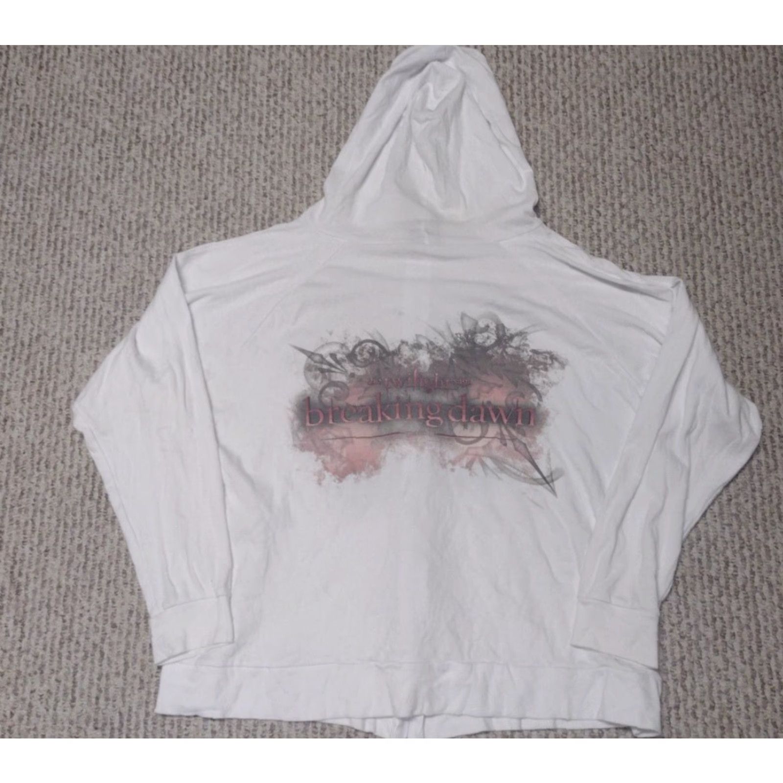 Hot Topic VINTAGE Twilight Movie TV Hot Topic Rare Hoodie 3 Breaking Dawn Retro Zip Emo Shirt? Size XS / US 0-2 / IT 36-38 - 2 Thumbnail