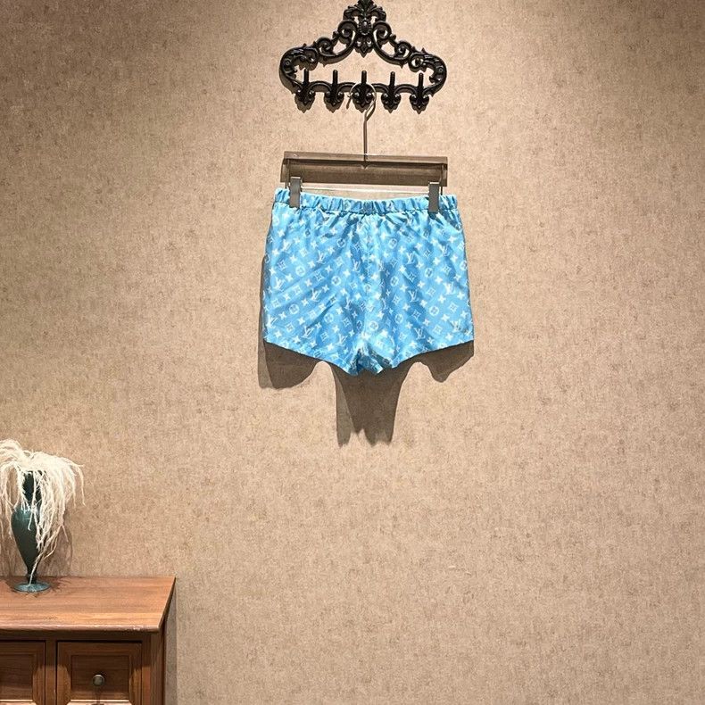 Other Louis Vuitton Blue presbyopic full-print silk shorts Size US 38 / EU 54 - 2 Thumbnail