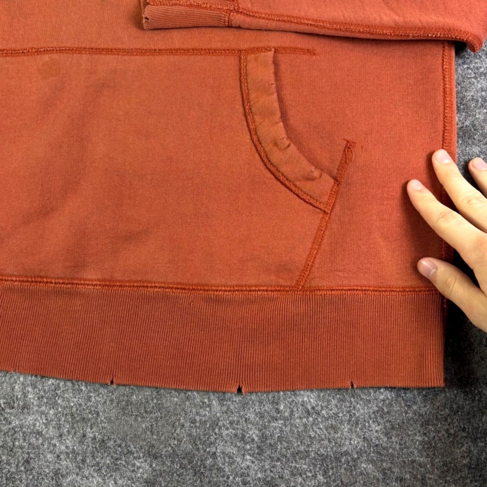 Vintage VINTAGE Steve & Barry's Mens Hoodie Burnt Orange Distressed Fleece Large Size US L / EU 52-54 / 3 - 7 Thumbnail