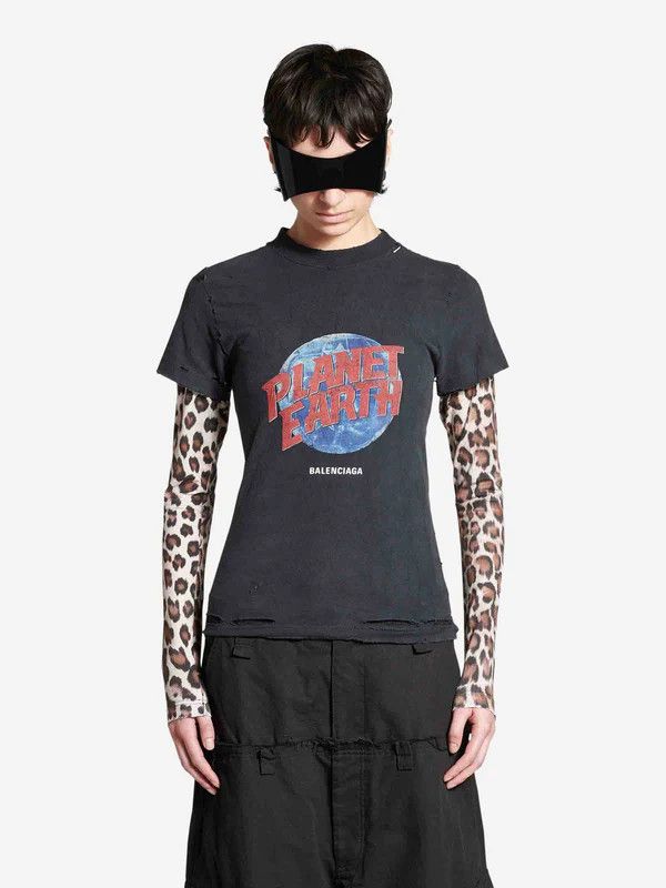 Balenciaga o1srvl11e0426 Planet Earth Double Sleeve T-Shirt in Black Size XL / US 12-14 / IT 48-50 - 5 Thumbnail