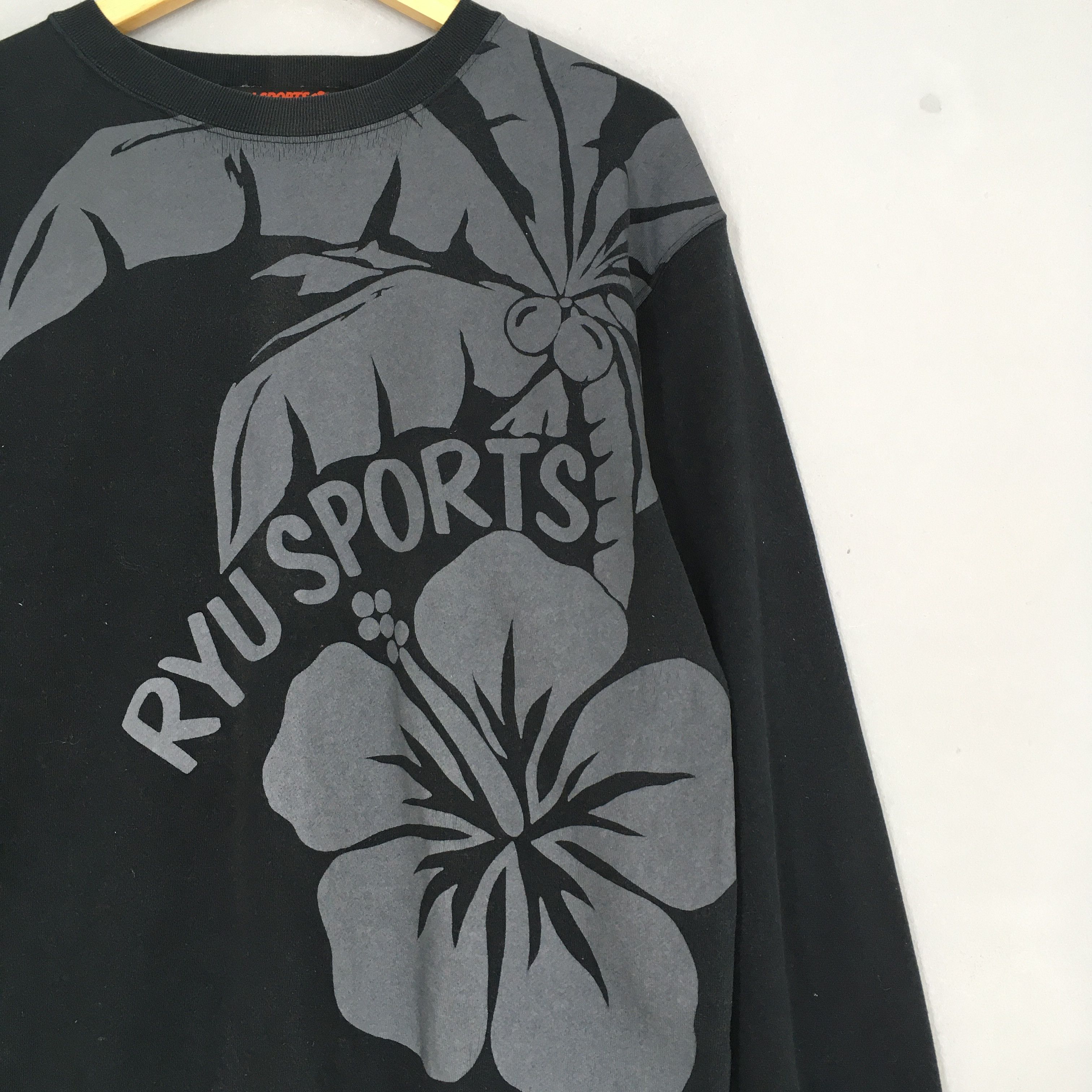 Japanese Brand Vintage Ryu Sports Hibiscus Flower Sweatshirt Medium Size US M / EU 48-50 / 2 - 2 Thumbnail