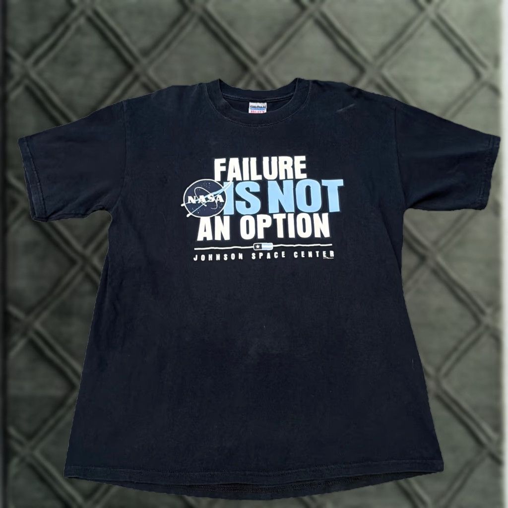 Gildan VINTAGE NASA Failure Is Not An Option Johnson Space Center T-Shirt Large Mens Black 90s Gildan Regular L Size US L / EU 52-54 / 3 - 1 Thumbnail
