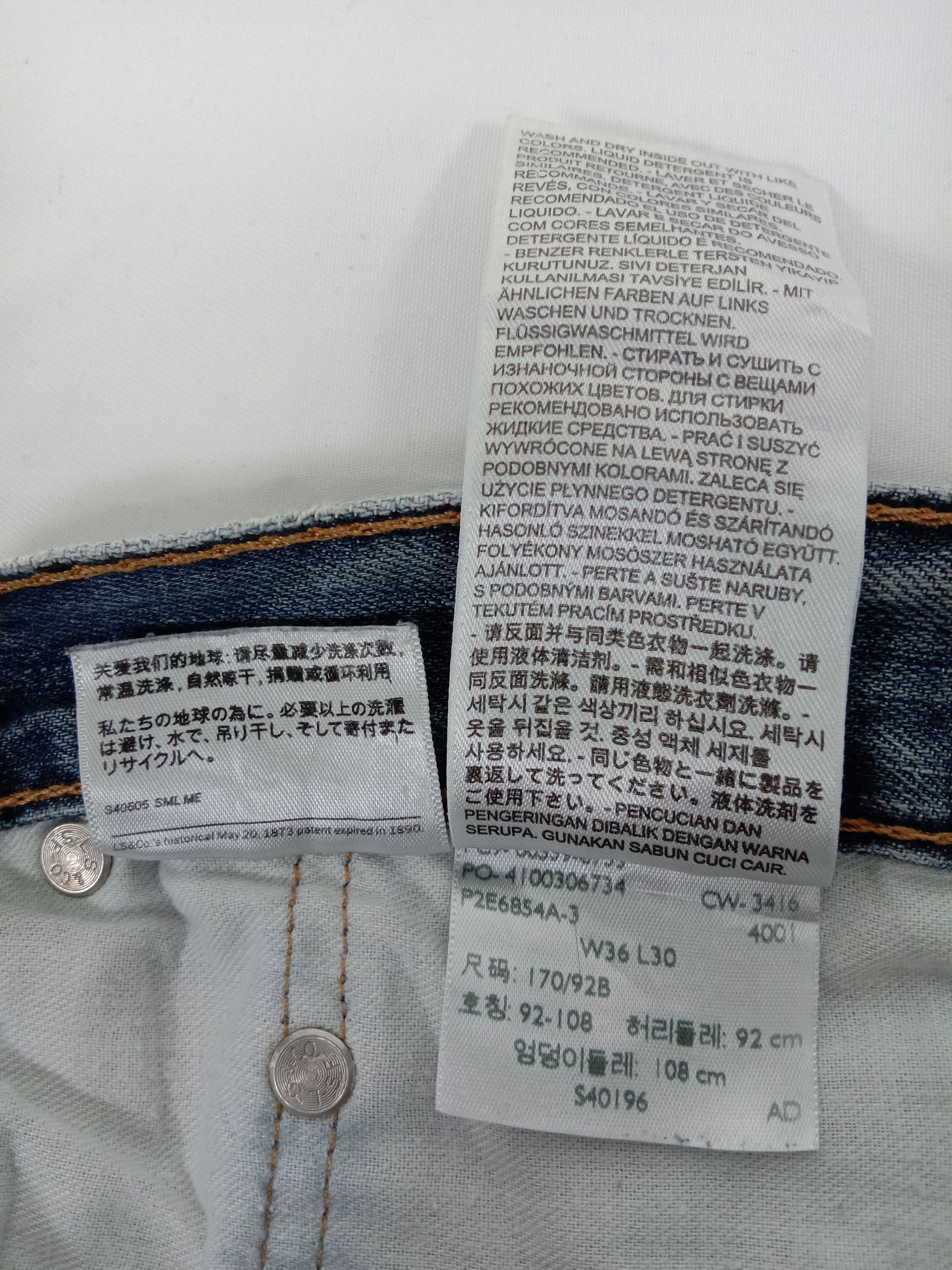 Levi's Vintage Levi’s 559 Jeans Faded Blue Distressed Denim Size US 37 - 12 Thumbnail