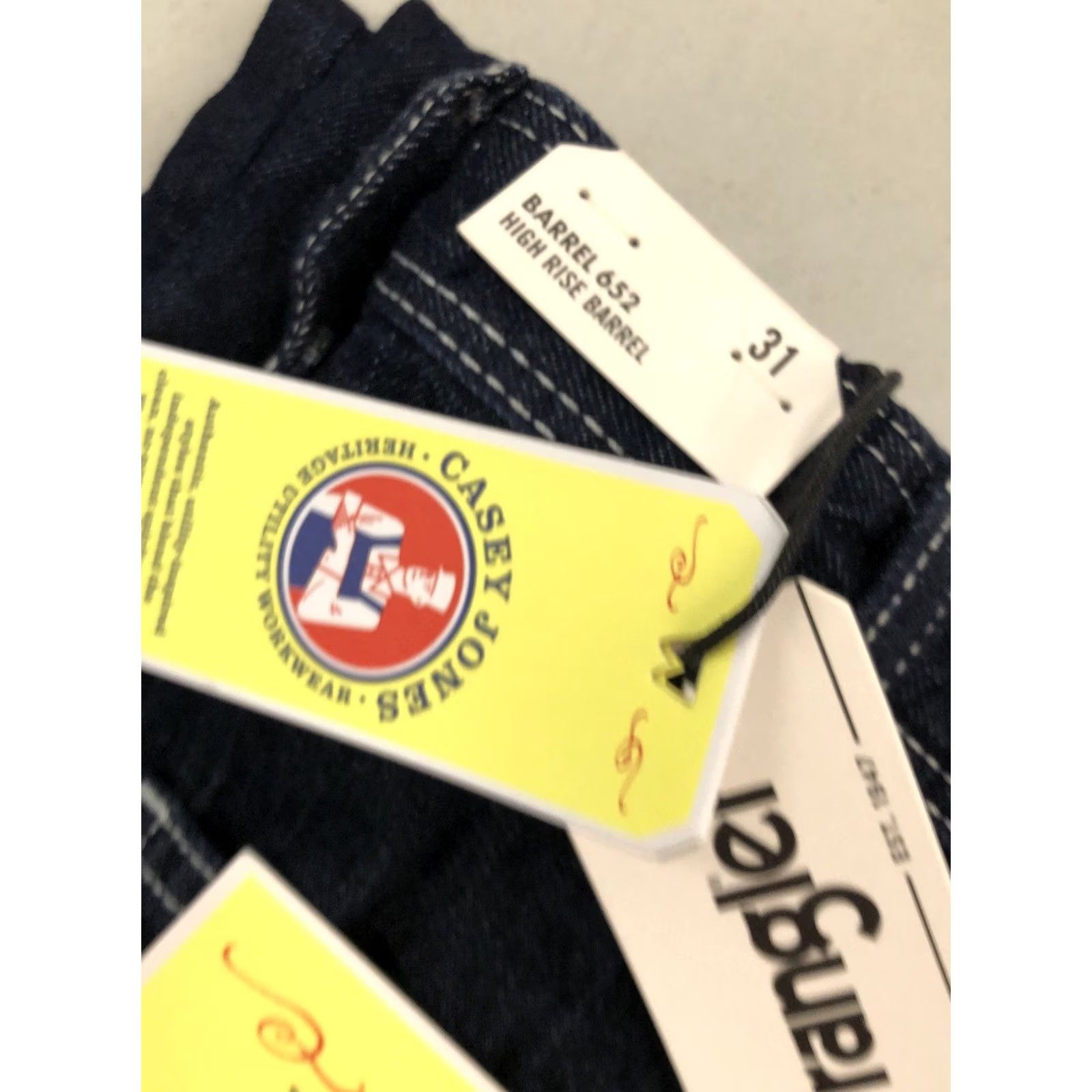 Wrangler Wrangler Jeans Womens 31x31 High Rise Barrel Leg Denim 652 Dark Blue Zip Button Pockets Wide-Leg 100% Cotton Bohemian Retro Western Manjaro? Size 24" / US 00 / IT 34 - 2 Thumbnail