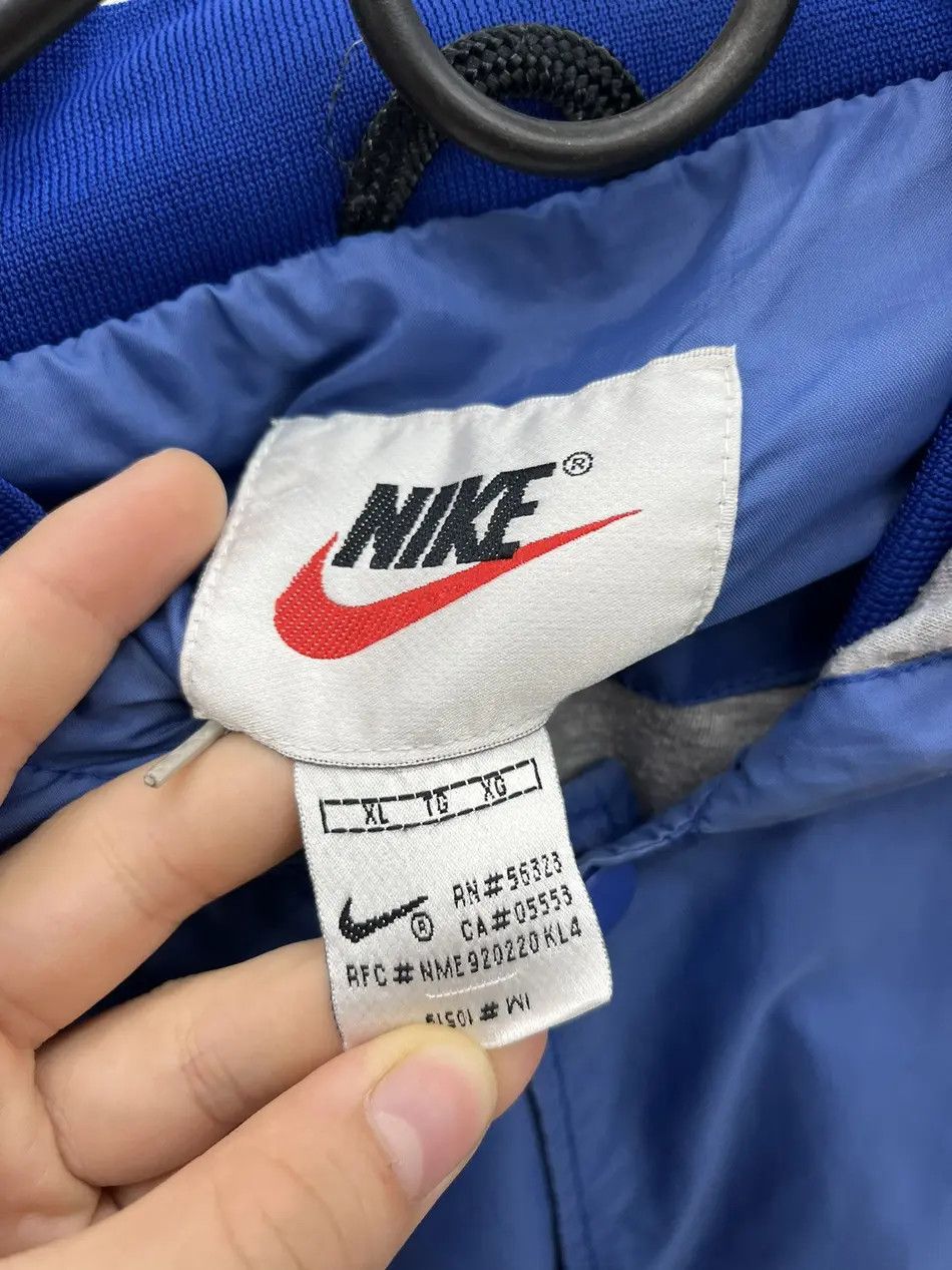 Nike Rare Vintage 90s Nike Baggy Jacket Bomber Embroidered Logo Size US XL / EU 56 / 4 - 3 Thumbnail