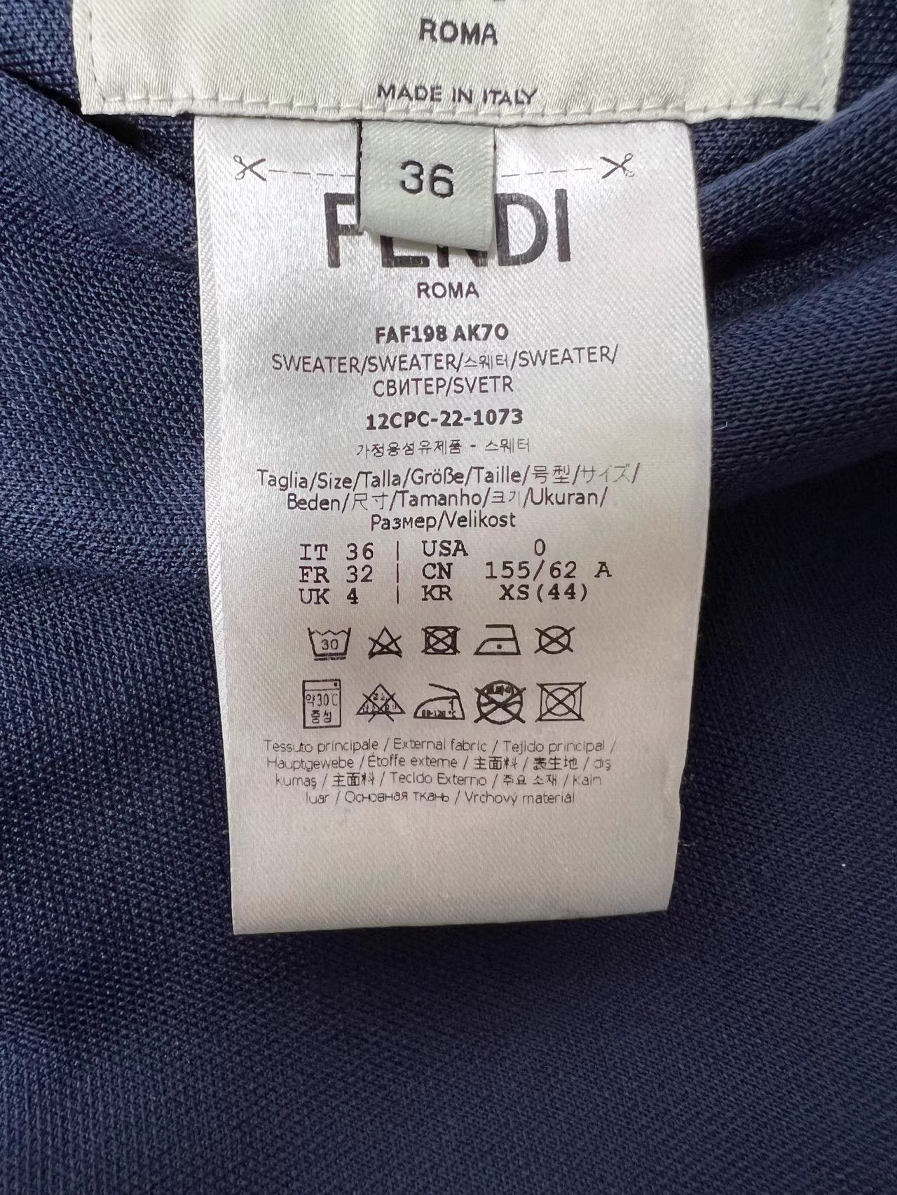 Fendi FENDI Monogram Full Logo Reversible Jacket K1 Size XS / US 0-2 / IT 36-38 - 8 Thumbnail