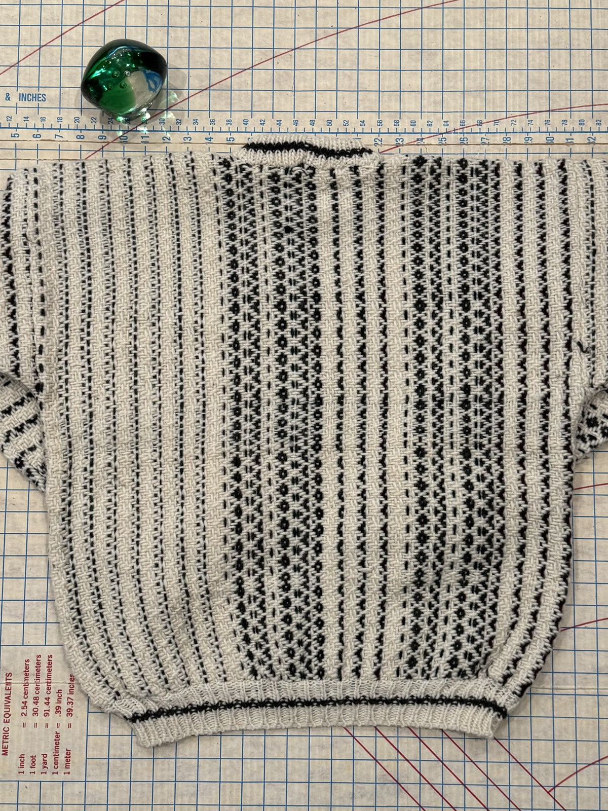 Vintage Vintage Unbranded Hand Knit Sweater Vertical Striped Pattern Size US L / EU 52-54 / 3 - 9 Thumbnail