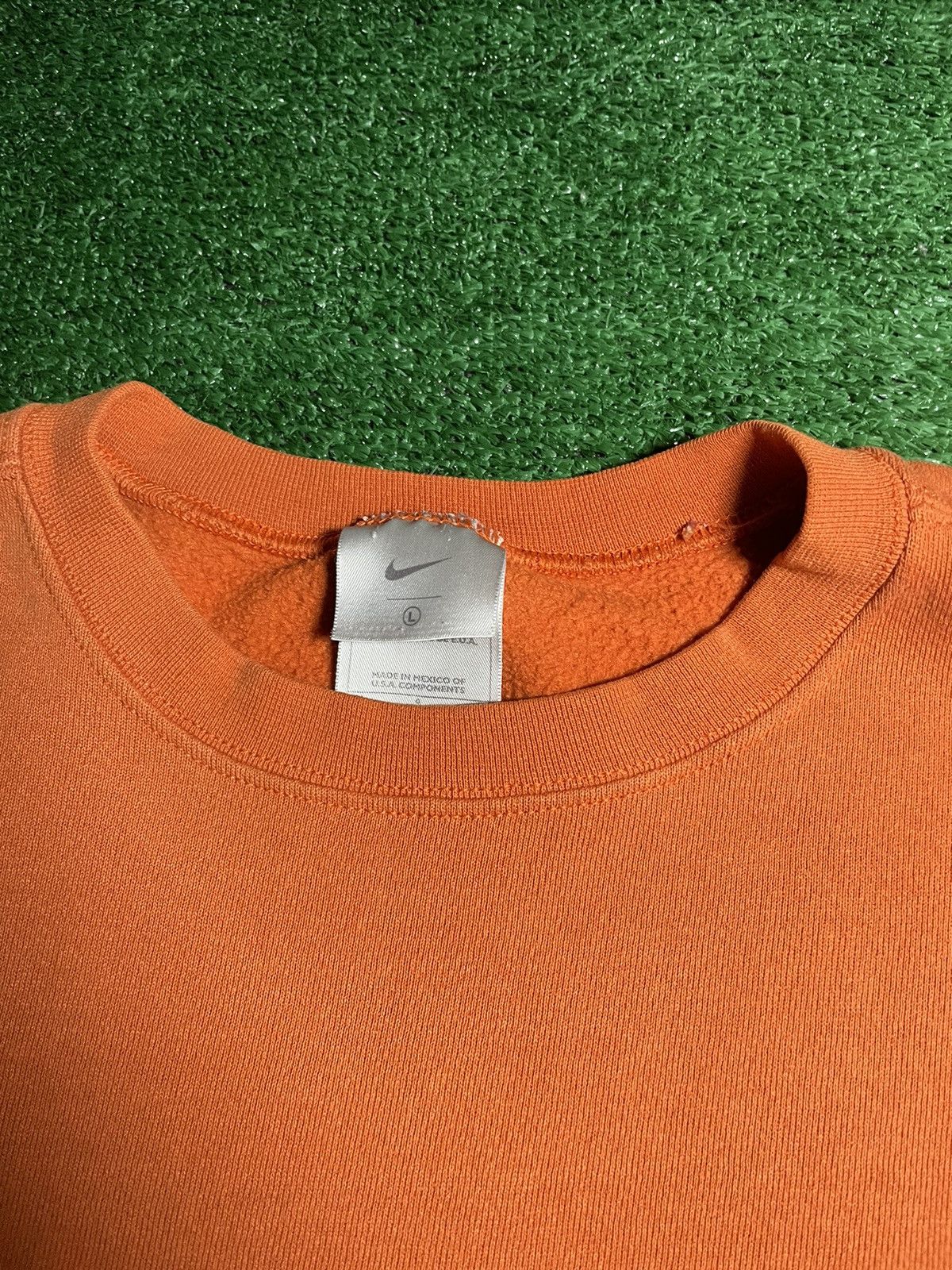 Nike × Vintage Vintage Y2K Nike Crewneck Swoosh Size US L / EU 52-54 / 3 - 3 Thumbnail