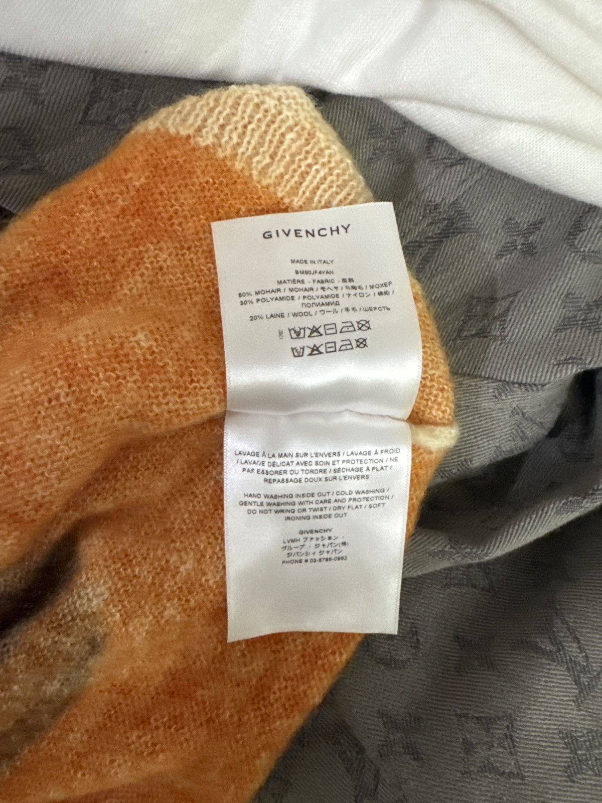 Givenchy Givenchy Ceramics Print Crew-Neck Jumper Size US S / EU 44-46 / 1 - 6 Thumbnail