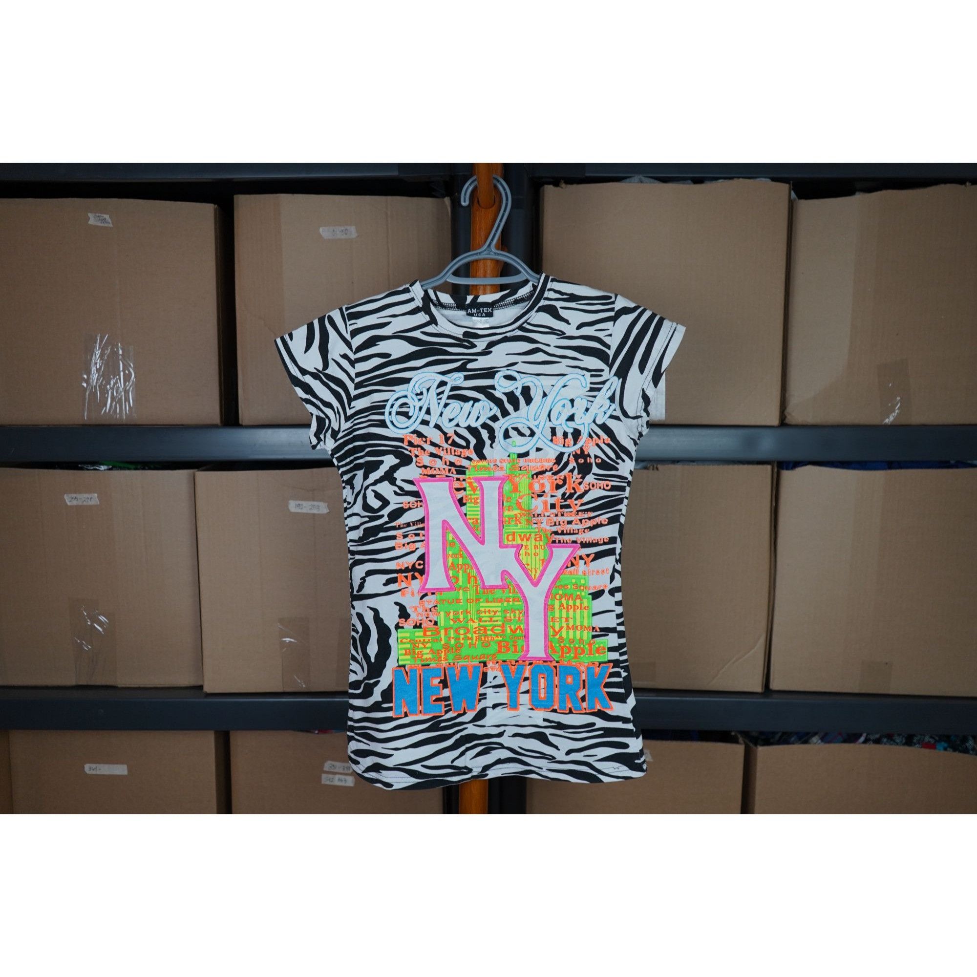 Vintage Vintage New York Zebra Pattern T-shirt Women's S #444 Size S / US 4 / IT 40 - 1 Thumbnail