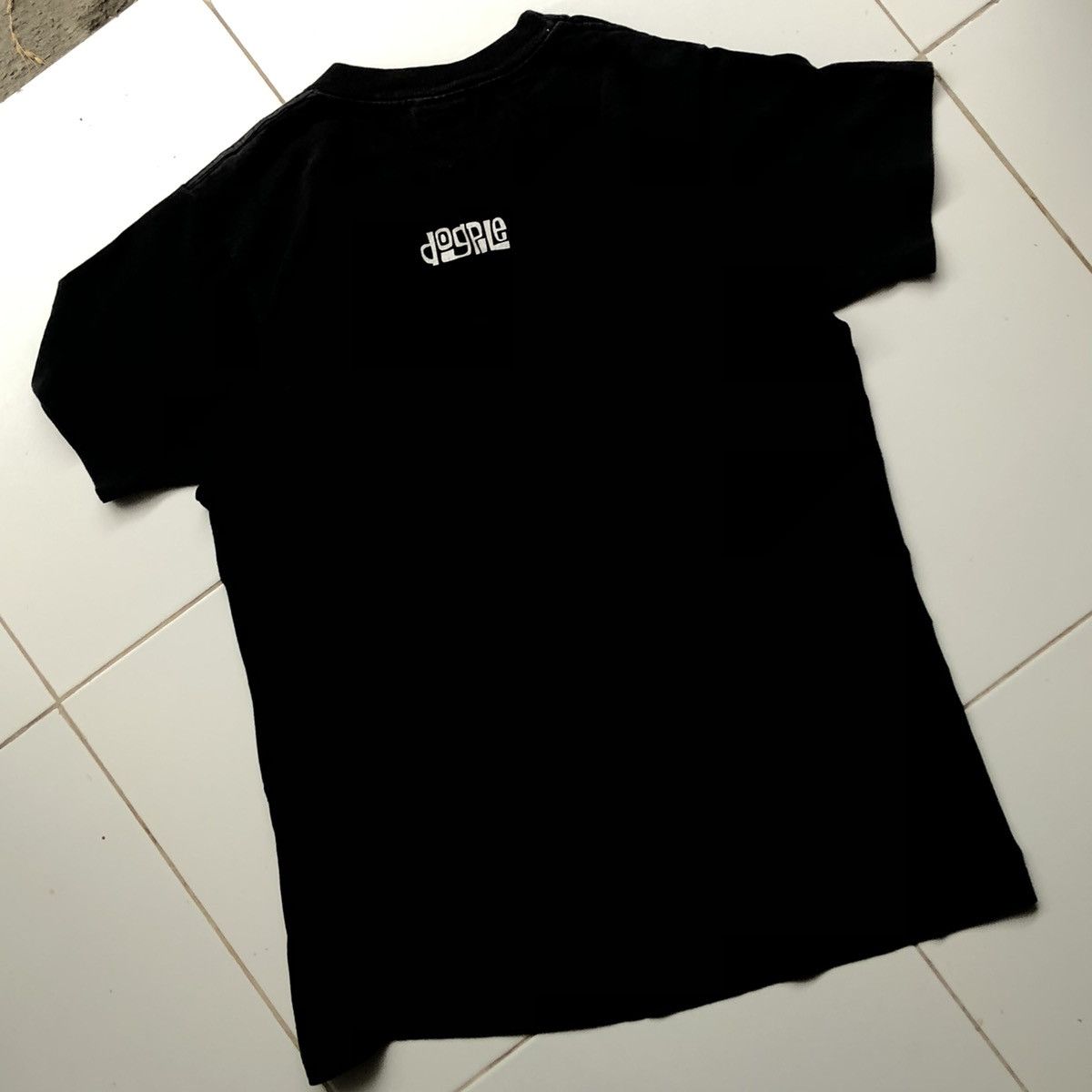 Vintage vintage Y2K skate Dogpile "whitetrash" bikini graphic tee Size US M / EU 48-50 / 2 - 4 Thumbnail