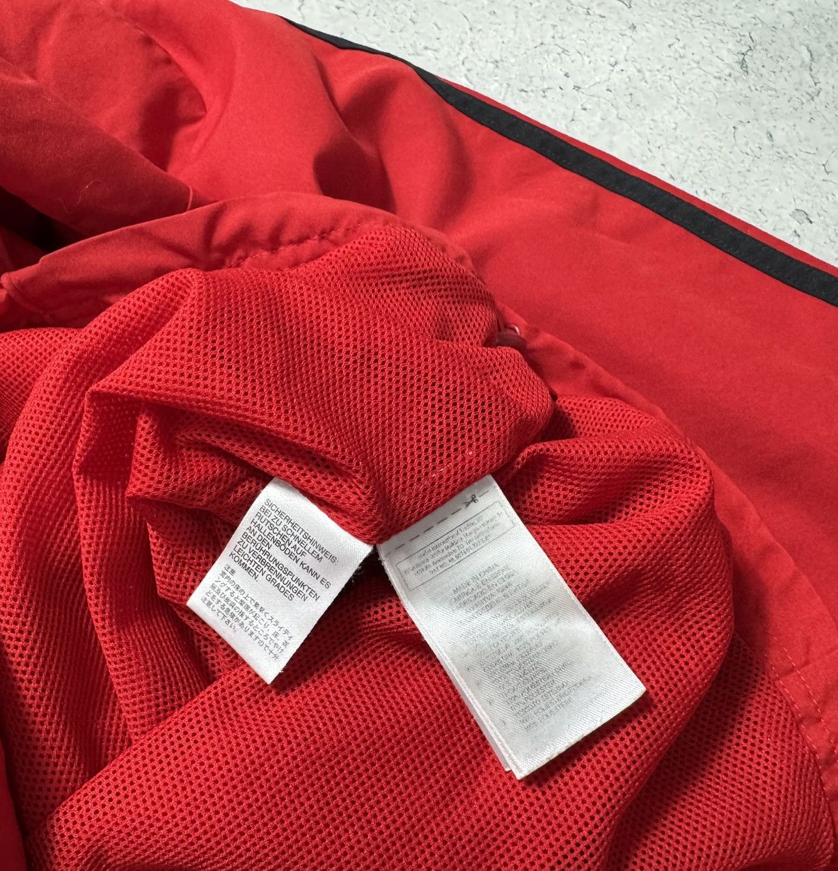 Adidas Adidas FC Liverpool Vintage Soccer Nylon Jacket Football Size US L / EU 52-54 / 3 - 8 Thumbnail