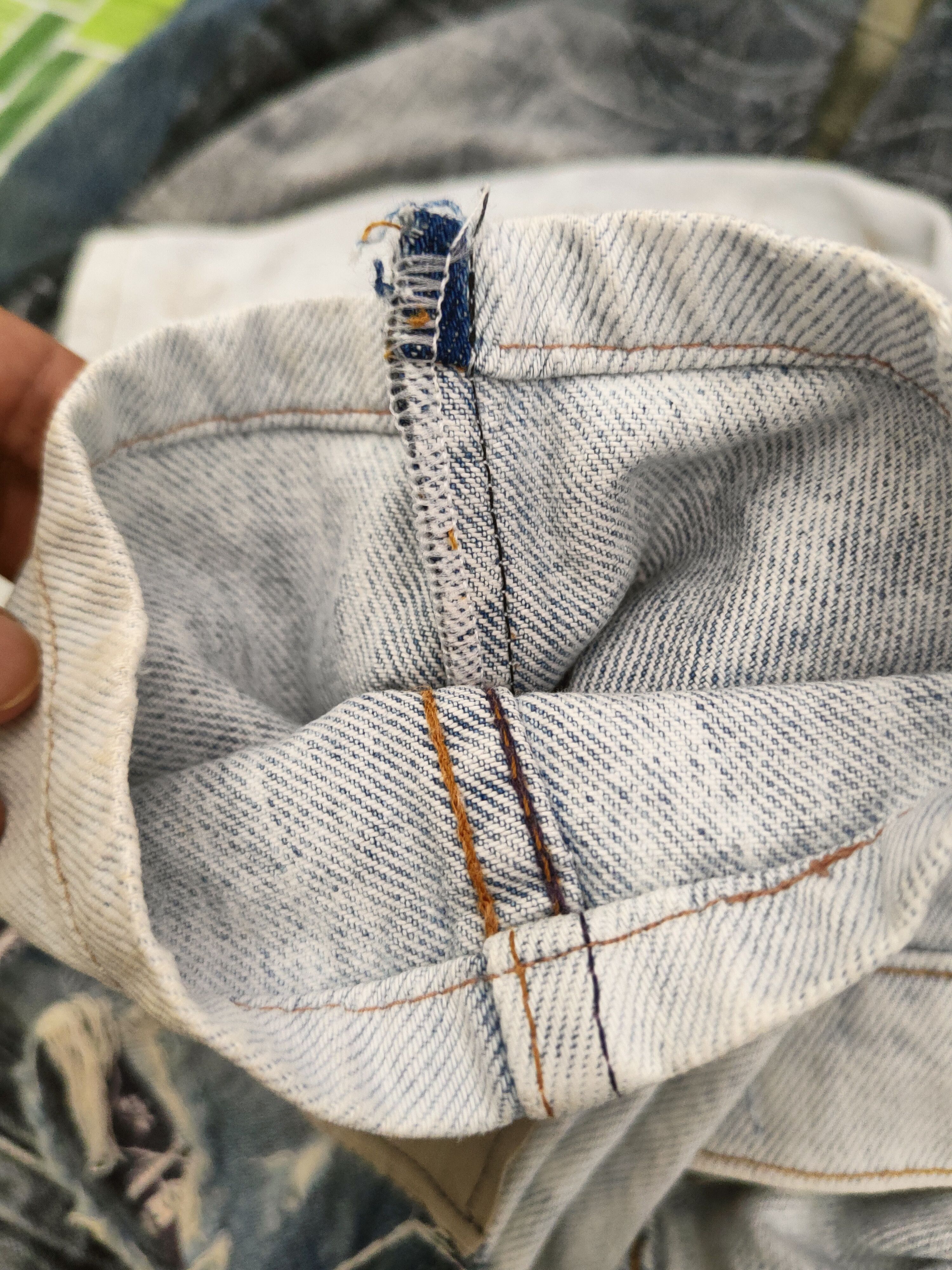 Levi's DL Levi's Light Distressed patchwork Ripped denim #46-832 Size US 29 - 12 Thumbnail