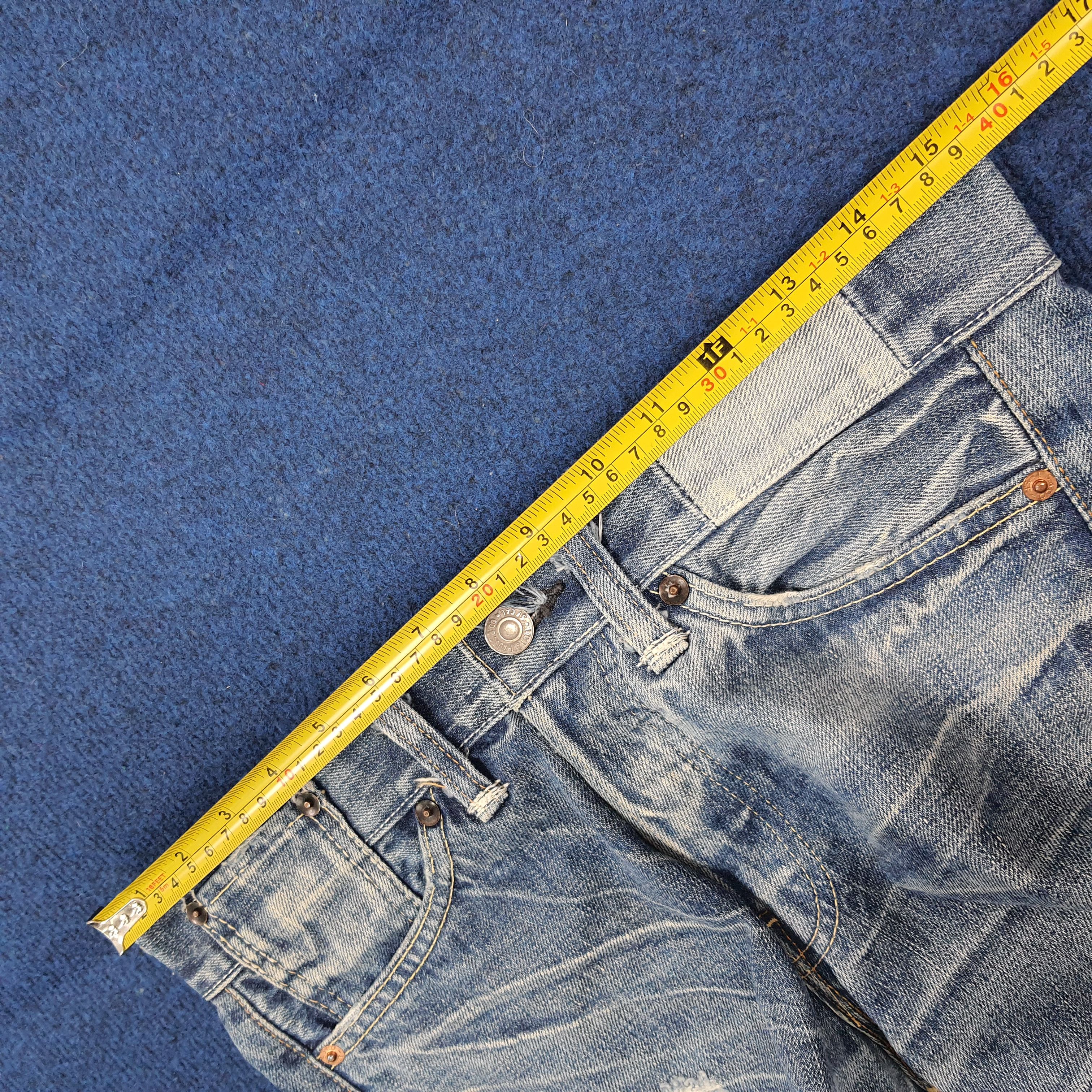 Levi's Vintage 90s Levi's 501 E Selvedge Distressed Jeans E1N39 Size US 30 / EU 46 - 12 Thumbnail