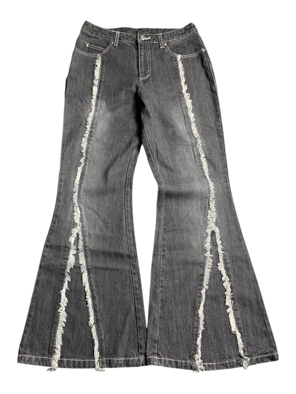 Japanese Brand 2000s Japanese Brand Frayed-seam Super Flared Jeans Size US 28 / EU 44 - 1 Thumbnail
