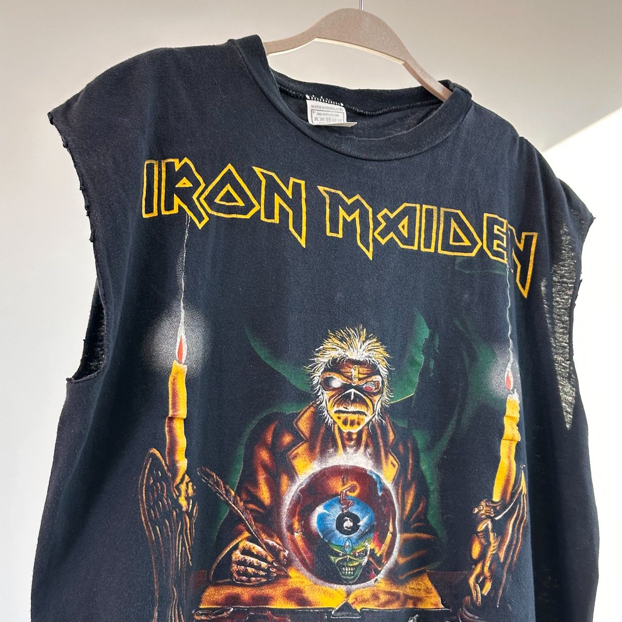 Vintage RARE 1988 Iron Maiden Tour t shirt size L Size US L / EU 52-54 / 3 - 4 Thumbnail