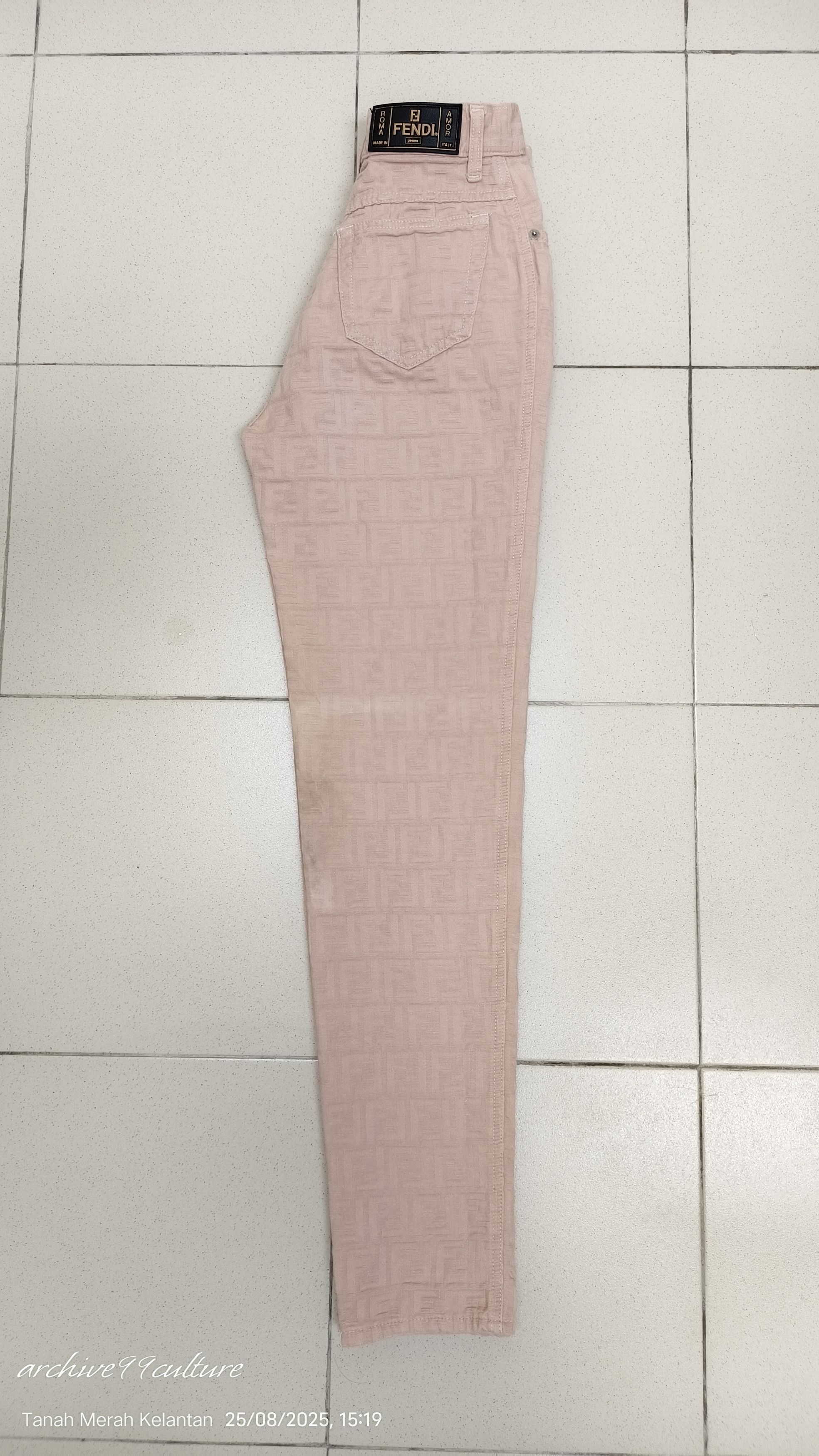 Fendi Vintage 90s Fendi Zucca Monogram baby pink / nude jeans Size 26" / US 2 / IT 38 - 18 Thumbnail