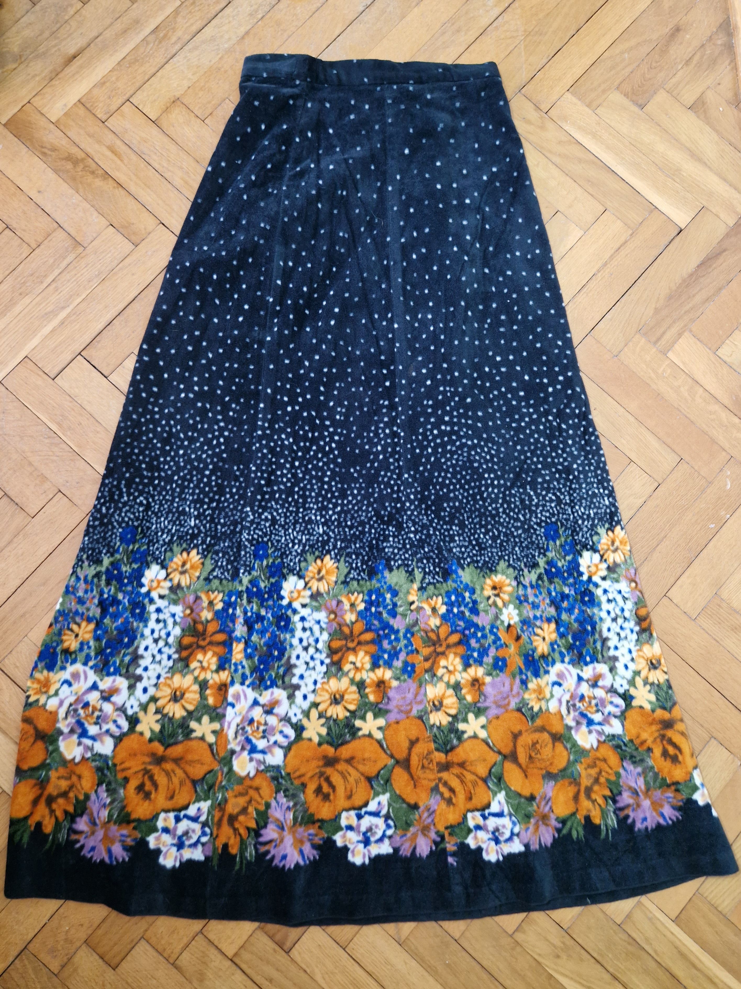 Japanese Brand × Vintage floral velvet maxi skirt vintage y2k japanese kenzo Size 26" / US 2 / IT 38 - 2 Thumbnail