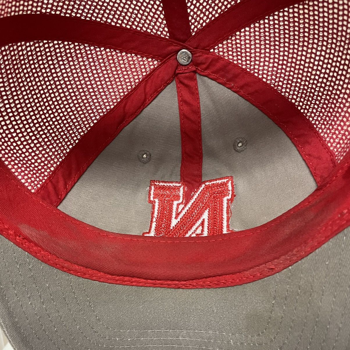 Adidas Adidas Nebraska Huskers Adjustable Trucker Snapback Hat Size ONE SIZE - 7 Thumbnail