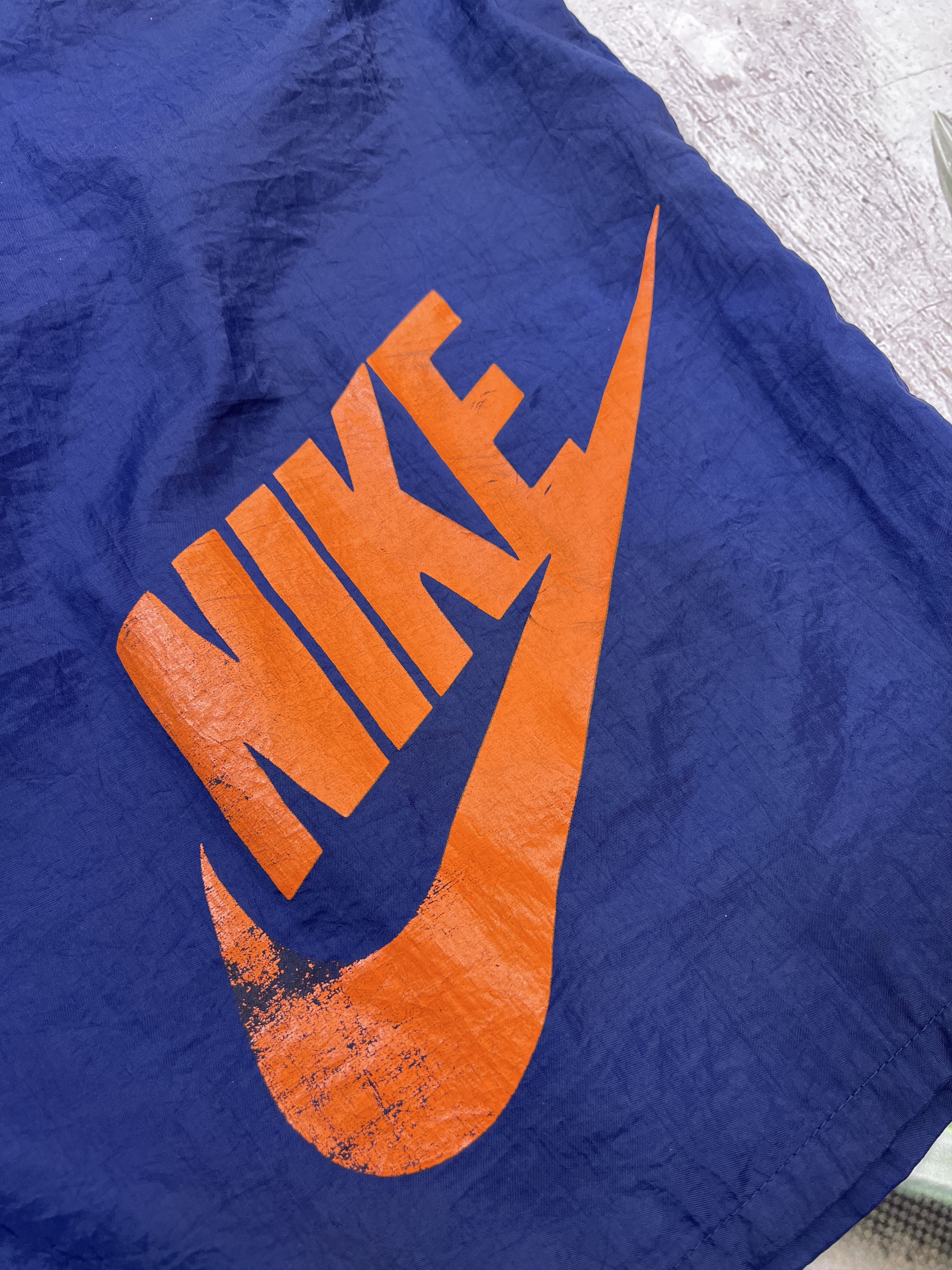 Nike × Vintage Vintage Nike Shorts Swoosh Logo Dark Blue Size US 36 / EU 52 - 12 Thumbnail