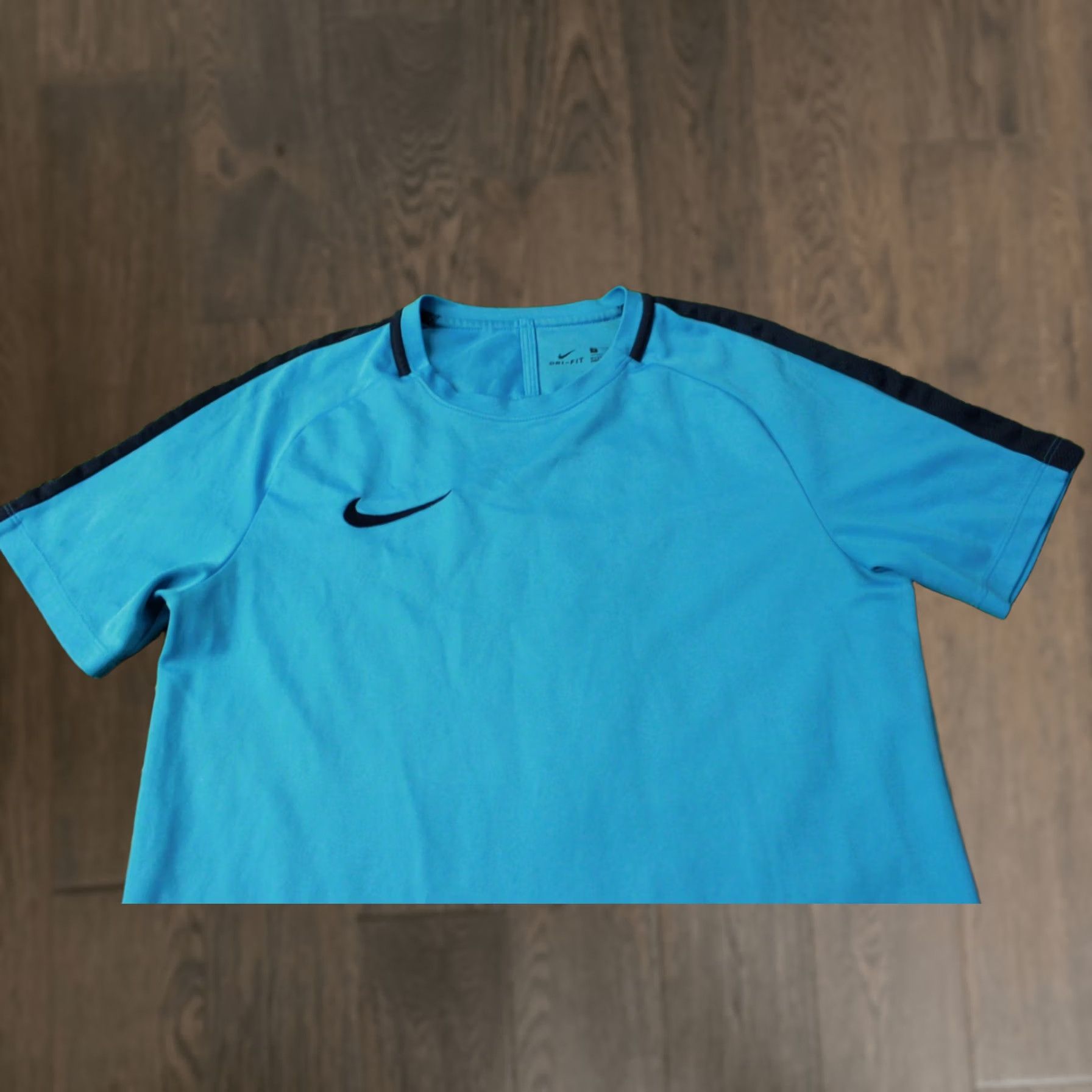 Nike Nike Academy Dri-FIT Original 2017 Men Football Shirt Jersey Tee Size S Blue/Black Nike Dri-FIT Men Football Shirt S Size US S / EU 44-46 / 1 - 1 Thumbnail