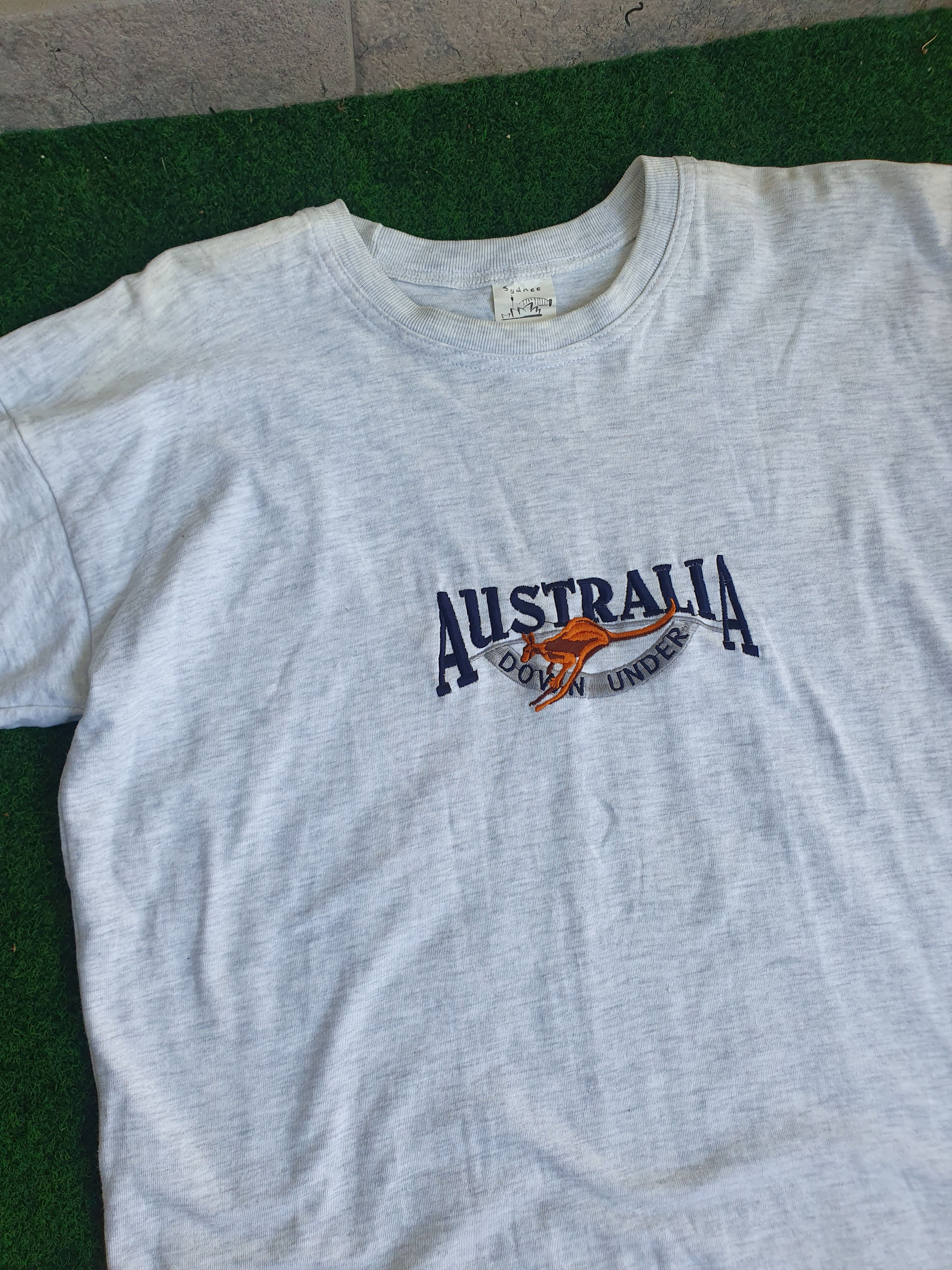 Vintage Australia Down Under Embroidered Vtg Single Stitch teeXL? Size US XL / EU 56 / 4 - 1 Thumbnail