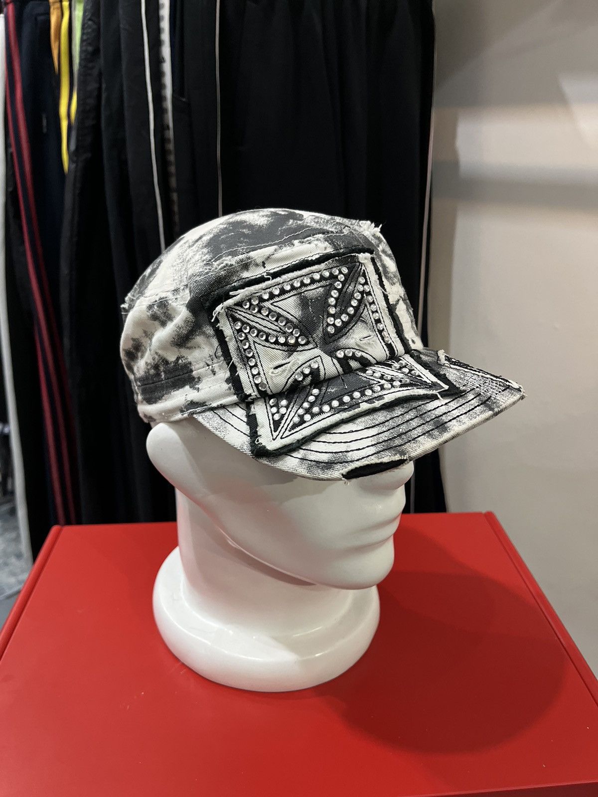14th Addiction Two Fold Distressed Studded Commando Cadet Hat Size ONE SIZE - 10 Thumbnail