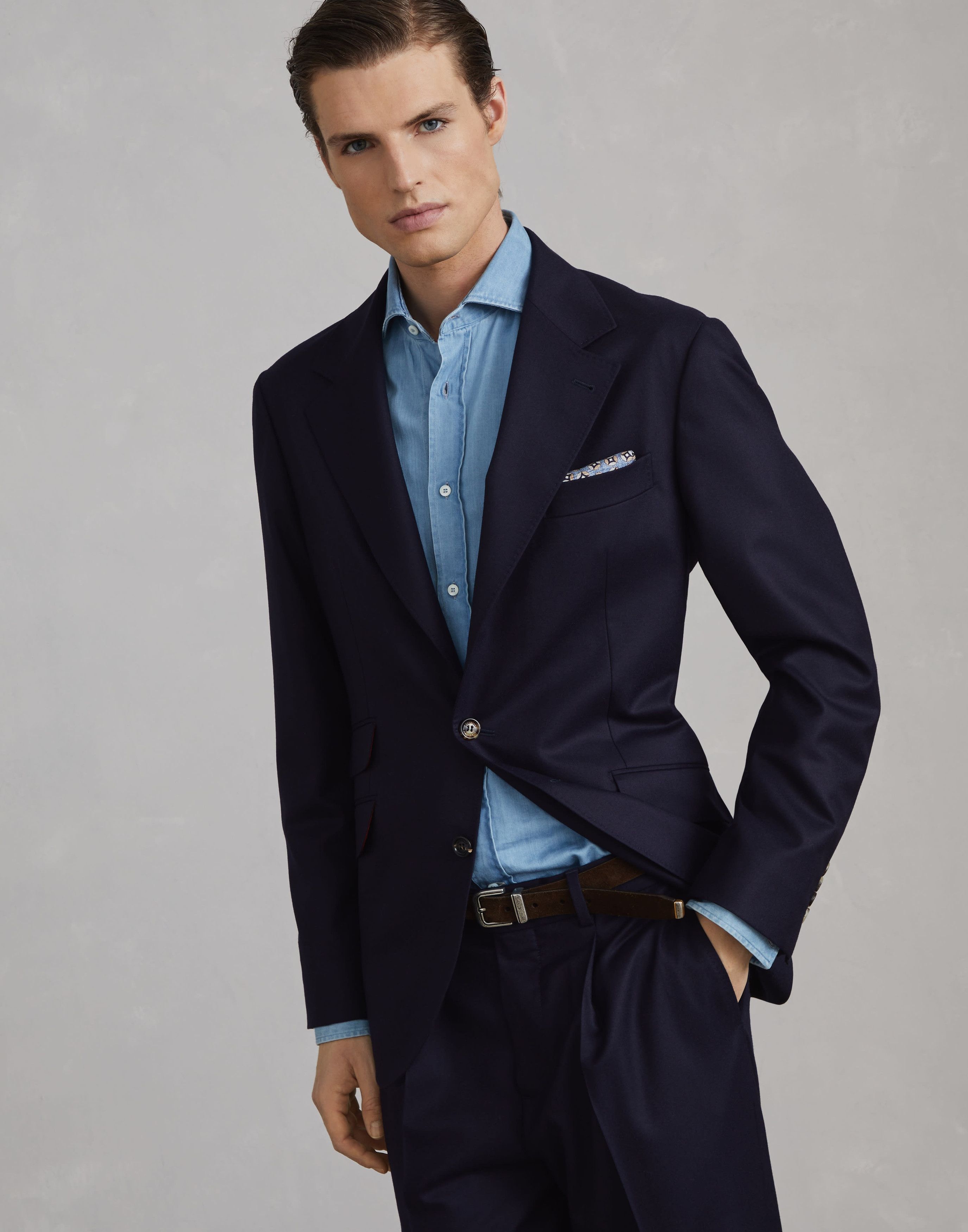 Brunello Cucinelli o1w1db10226 Suit Type Jacket in Dark Blue Size US S / EU 44-46 / 1 - 5 Thumbnail