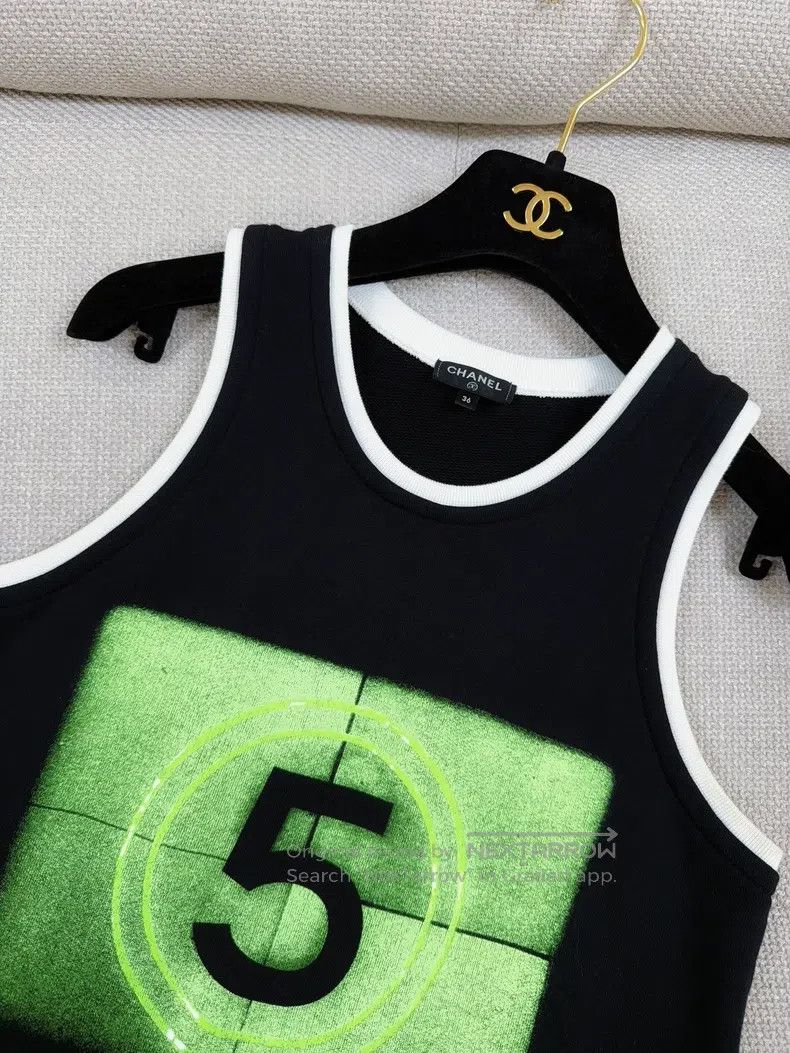 Chanel Chanel 21S spring and summer show black and green number 5 Size XS / US 0-2 / IT 36-38 - 3 Thumbnail