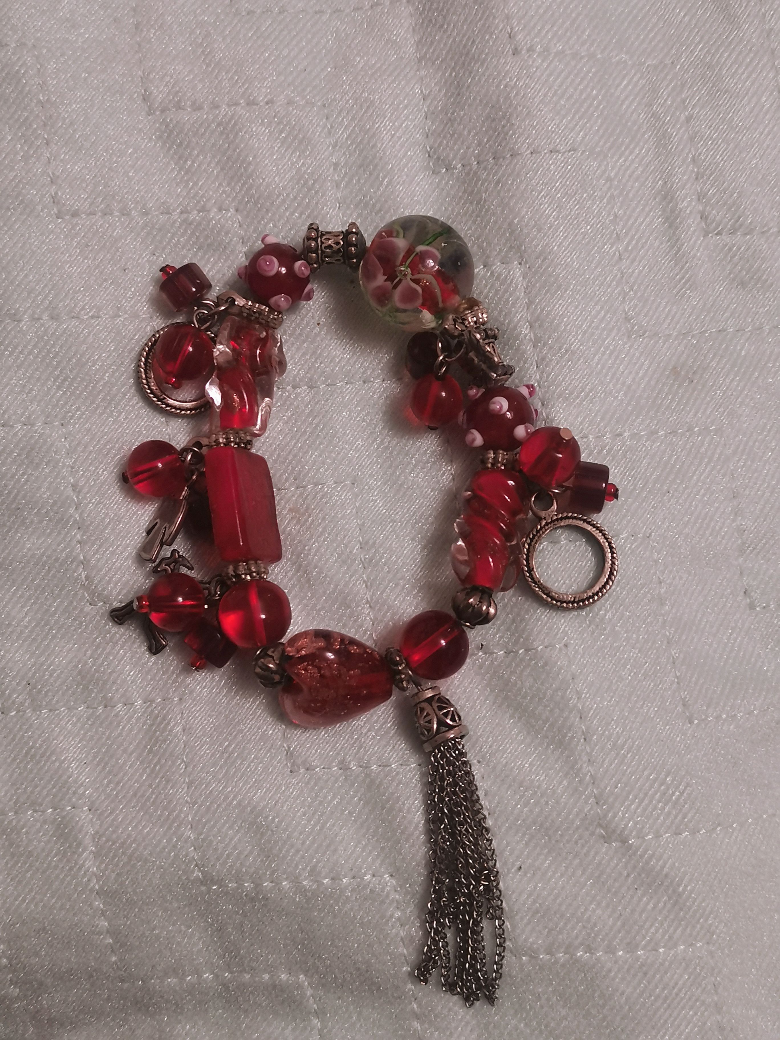 Jewelry Big red charm bracelet Size ONE SIZE - 1 Preview