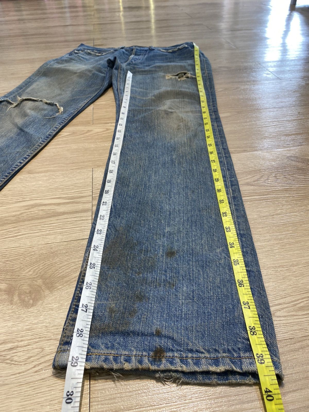 Levi's Levi’s Vintage Distress Rusty Mud Wash Loose Style Jeans Size US 30 / EU 46 - 15 Thumbnail