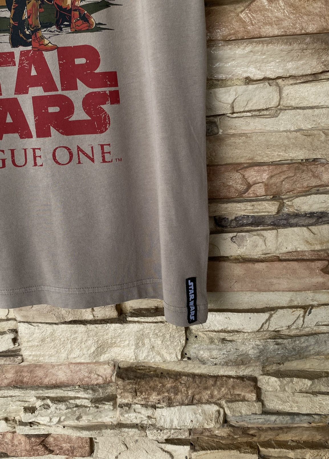 Star Wars × Uniqlo × Vintage Uniqlo Star Wars Rogue One Tee Size US M / EU 48-50 / 2 - 5 Thumbnail
