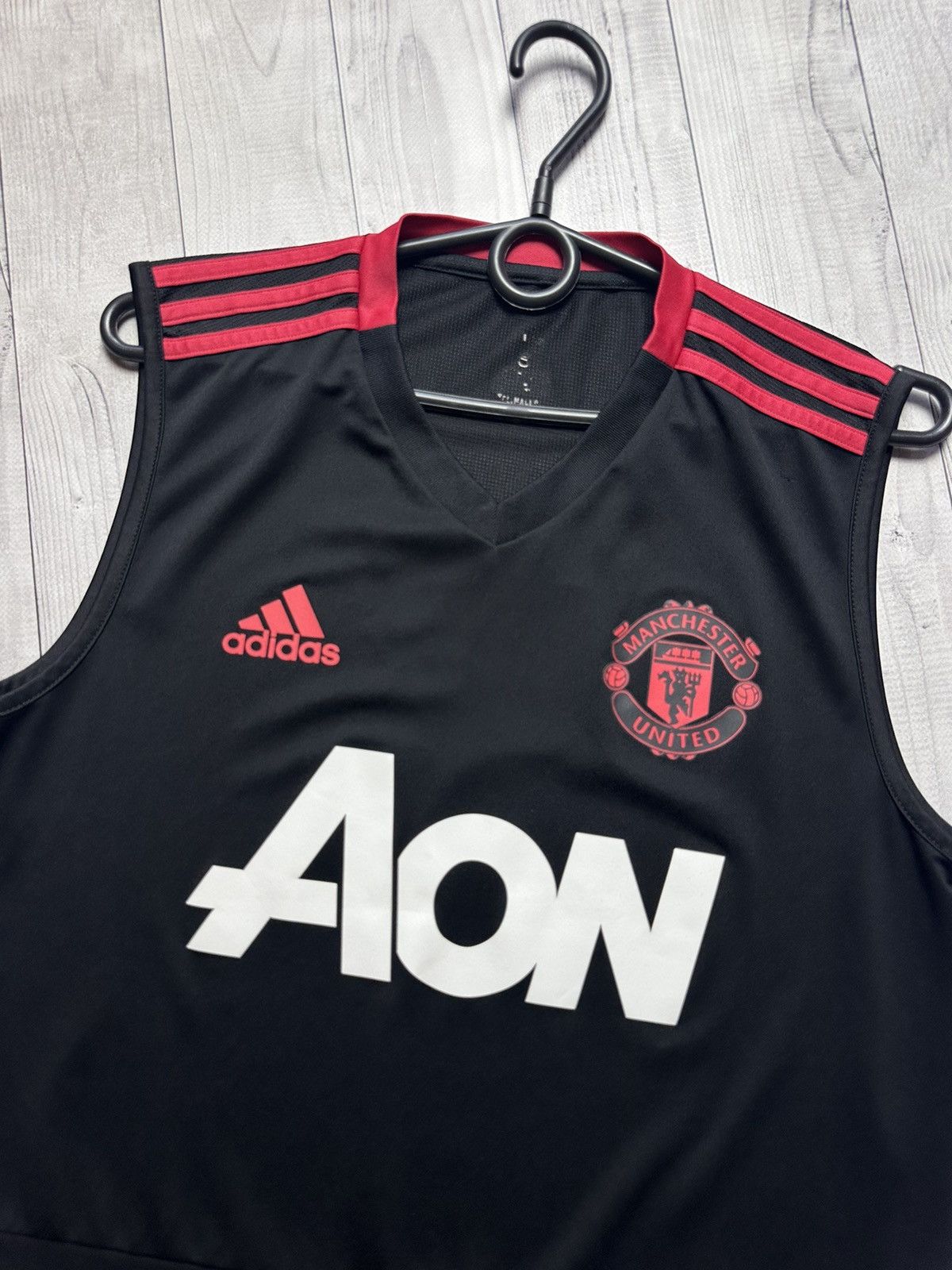 Adidas Adidas Manchester United soccer tee size S logo Size US S / EU 44-46 / 1 - 2 Thumbnail