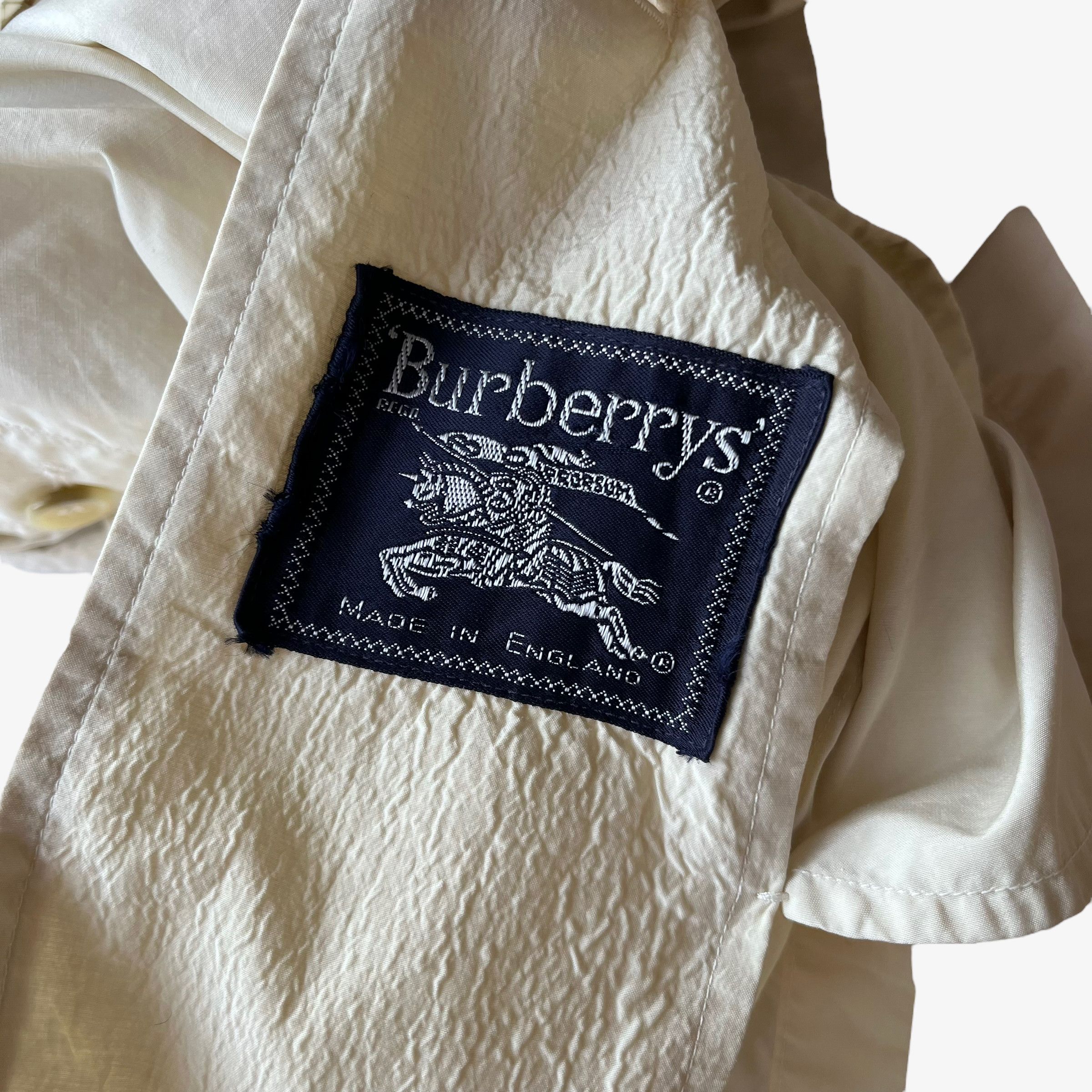 Burberry Vintage 80s Women's Burberry Double Breasted Trench Coat Size M / US 6-8 / IT 42-44 - 2 Thumbnail